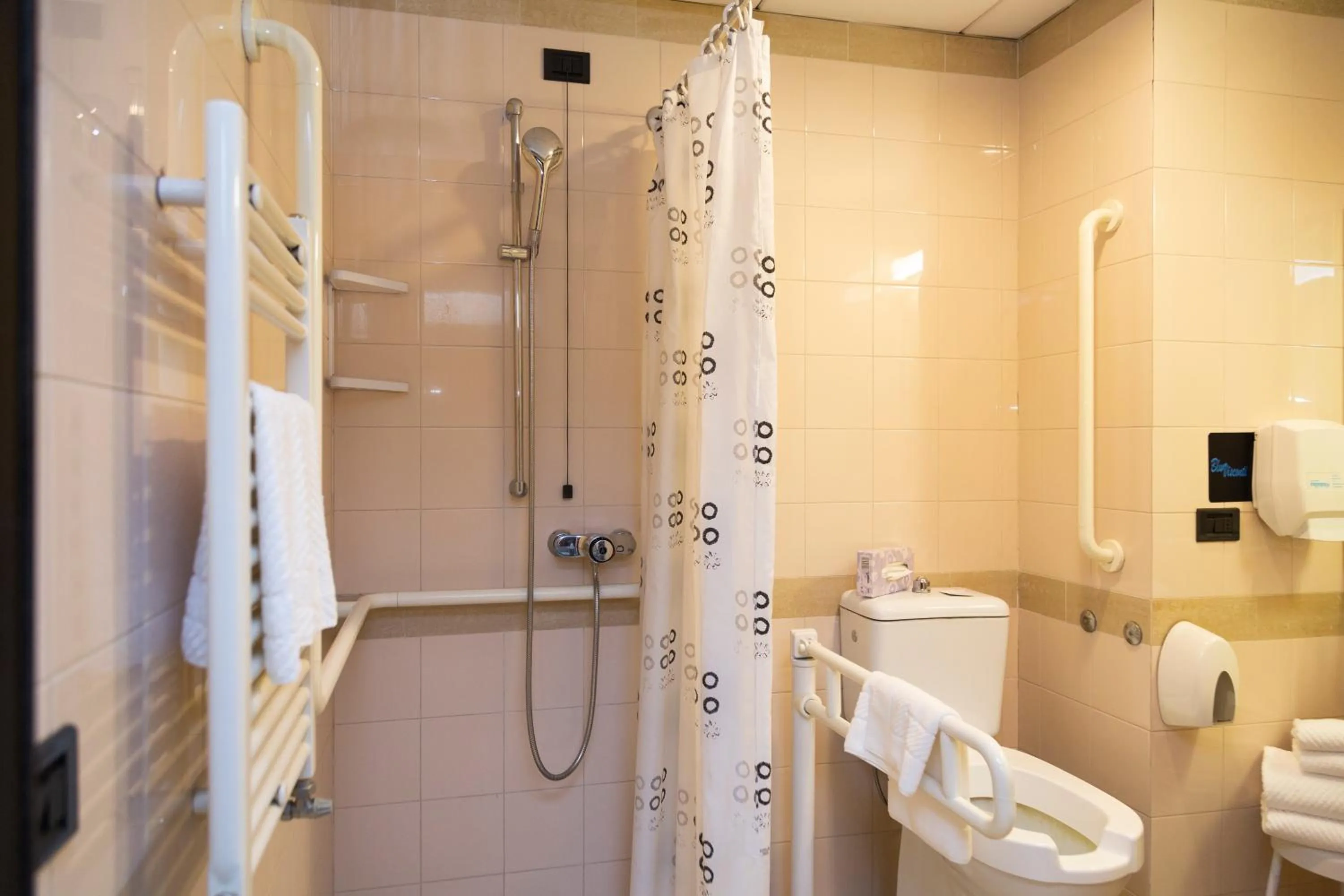 Bathroom in iH Hotels Milano Blu Visconti