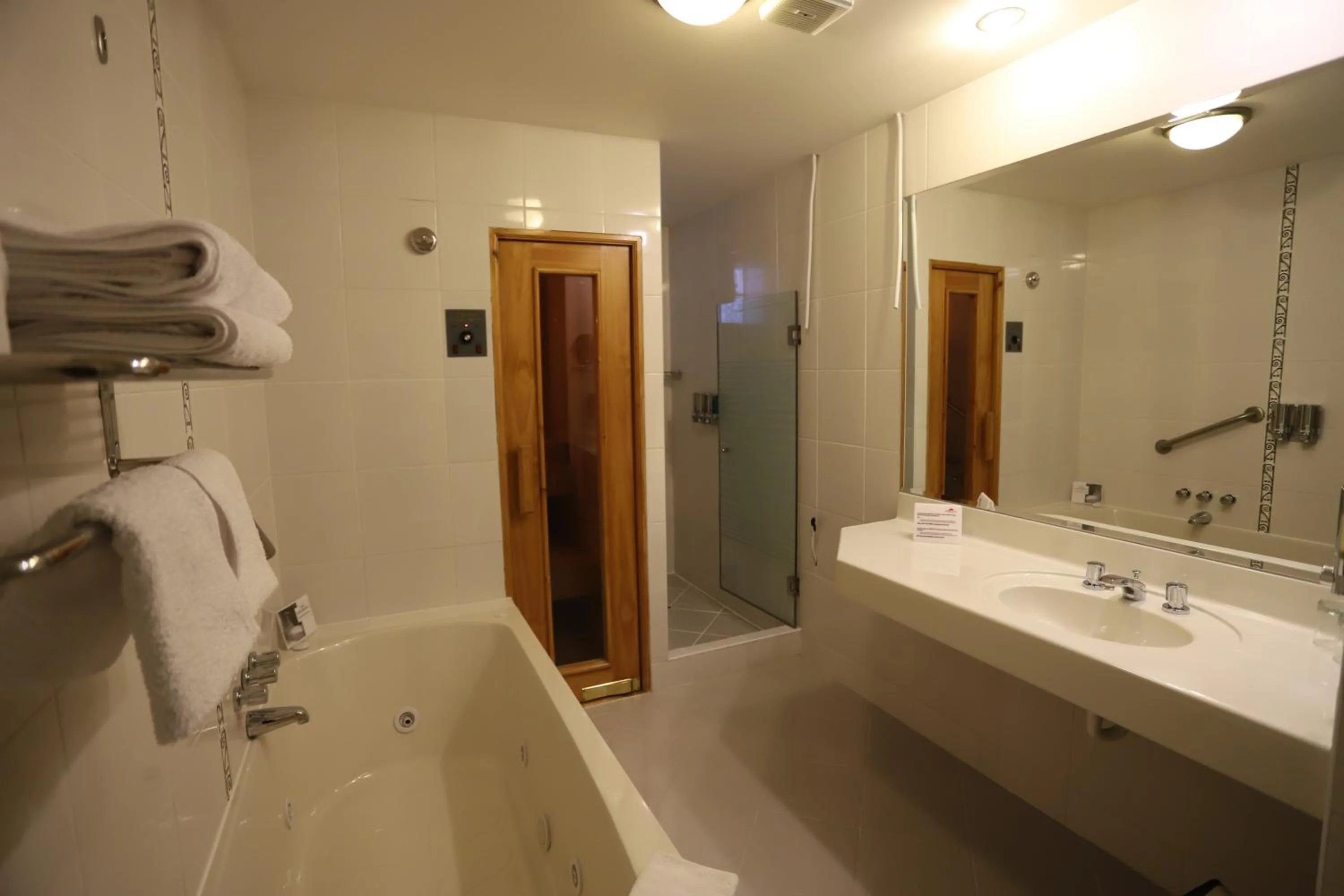 Bathroom in Hotel Andino Club - Hotel Asociado Casa Andina