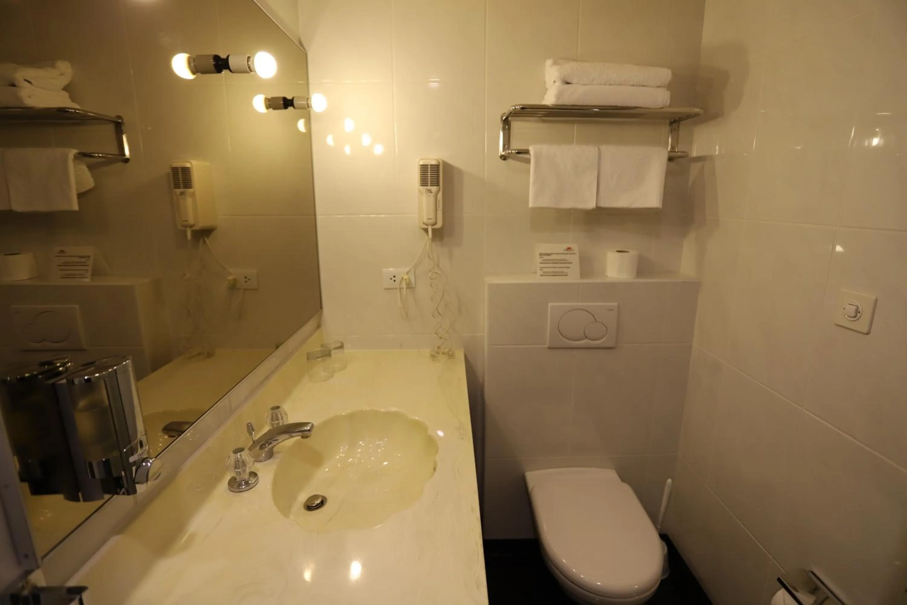 Bathroom in Hotel Andino Club - Hotel Asociado Casa Andina