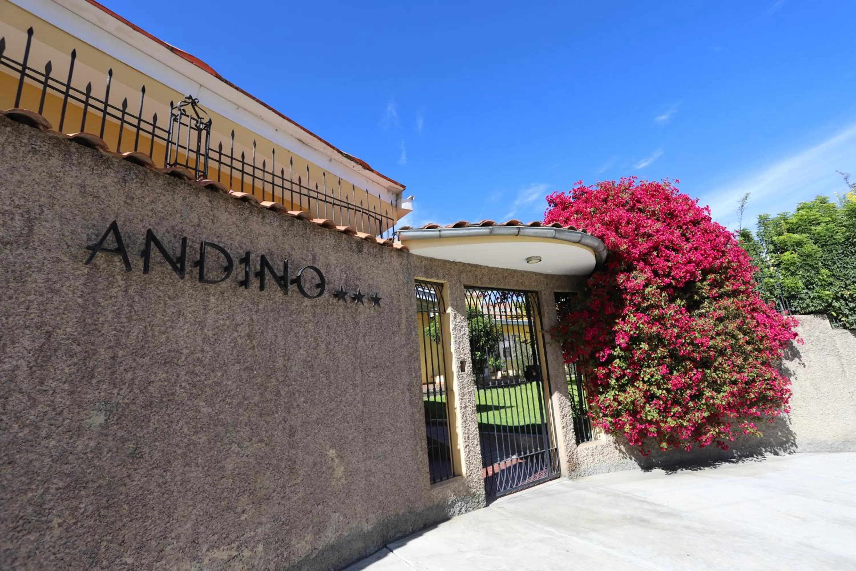 Facade/entrance in Hotel Andino Club - Hotel Asociado Casa Andina