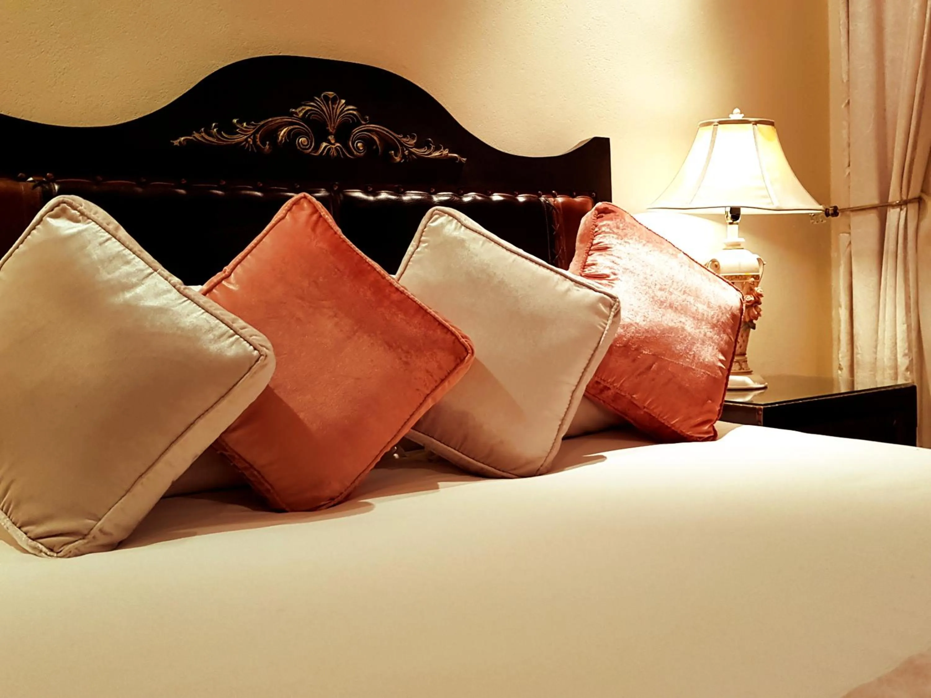 Bed in Kimberley Manor Guesthouse