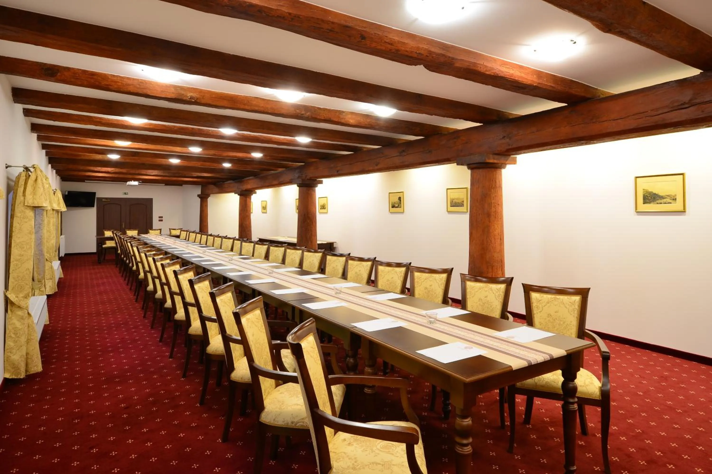 Restaurant/places to eat in Hotel Malý Pivovar