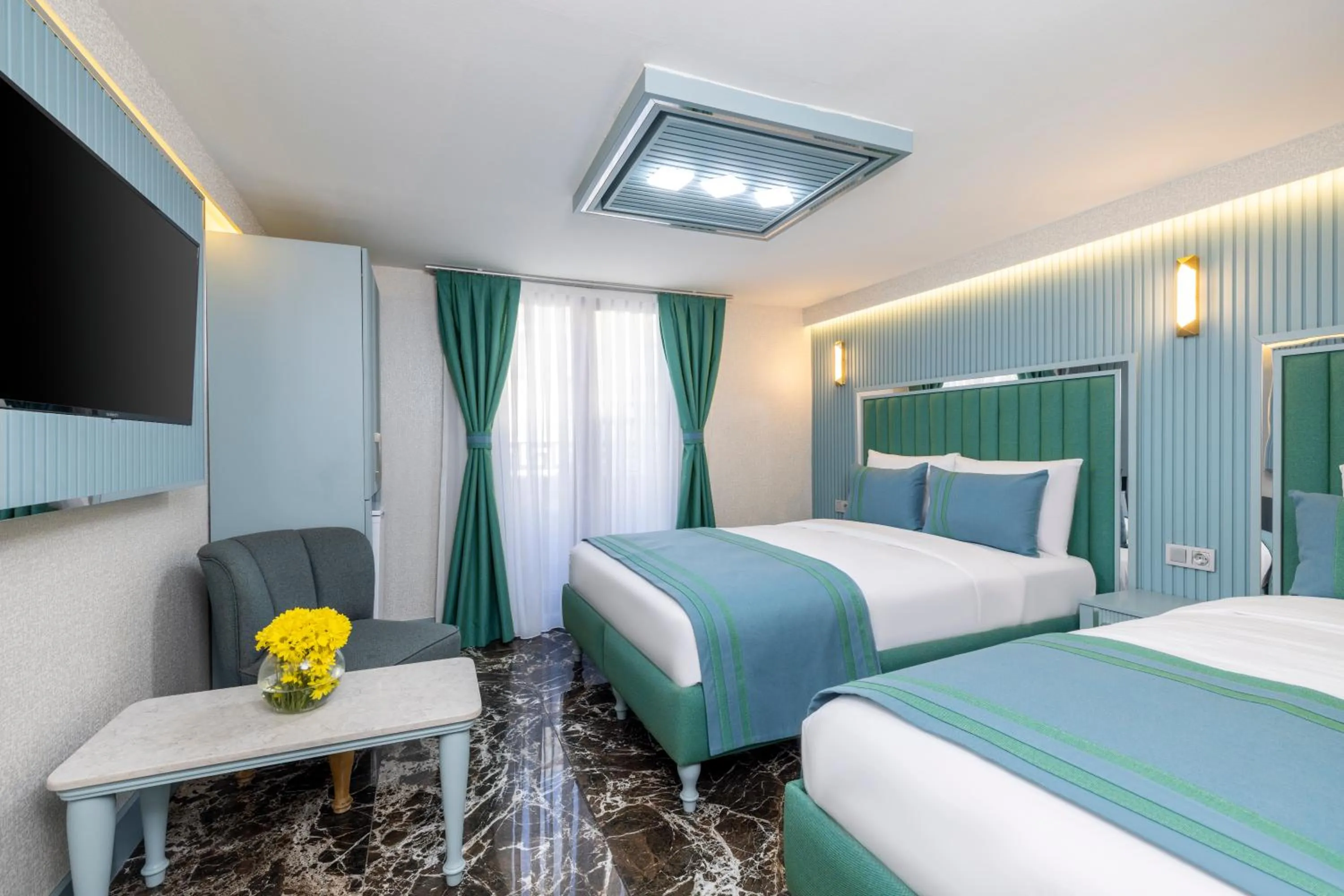 Bed in Santa Rio Gold Taxim Hotel