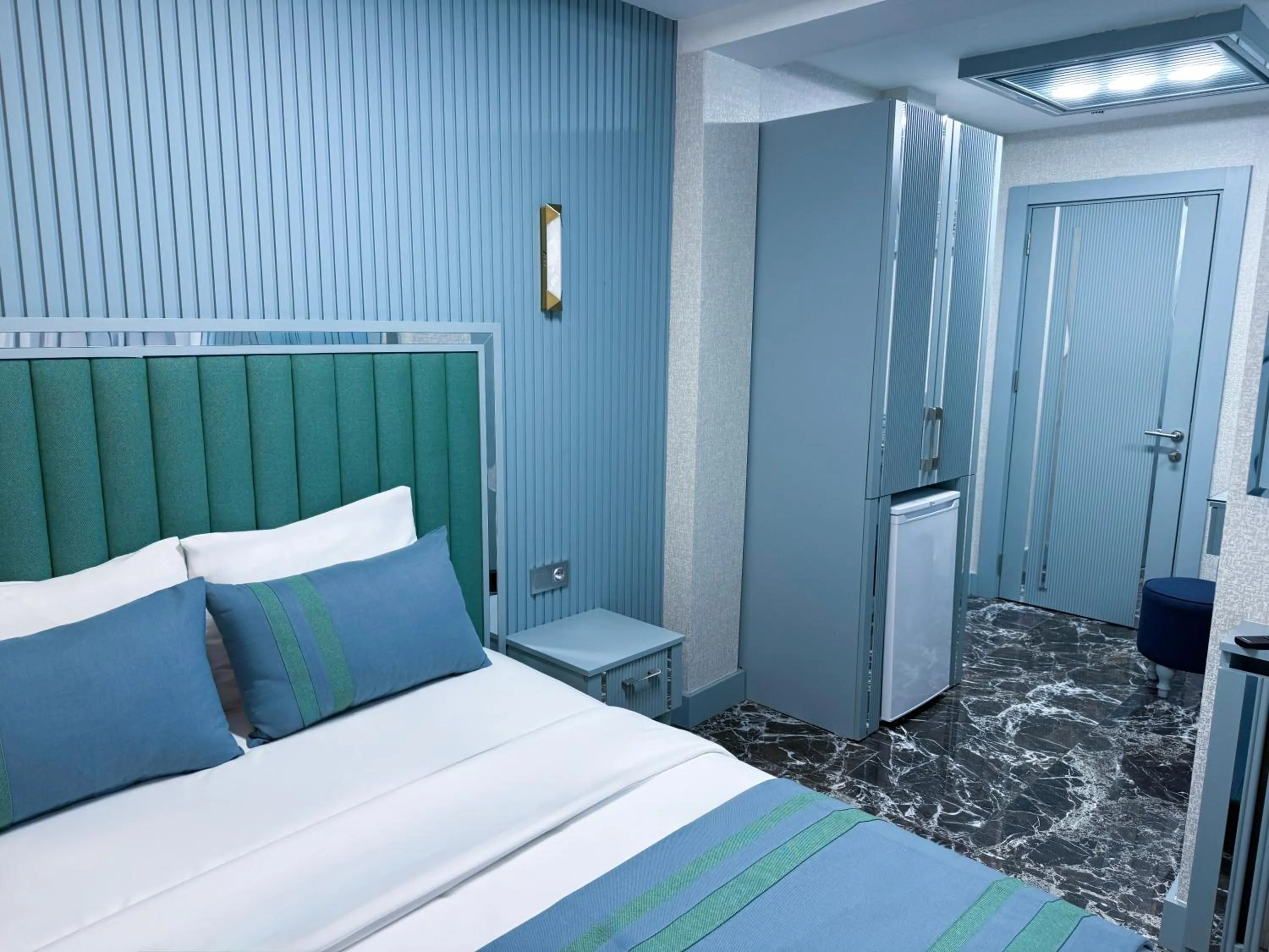 Bed in Santa Rio Gold Taxim Hotel