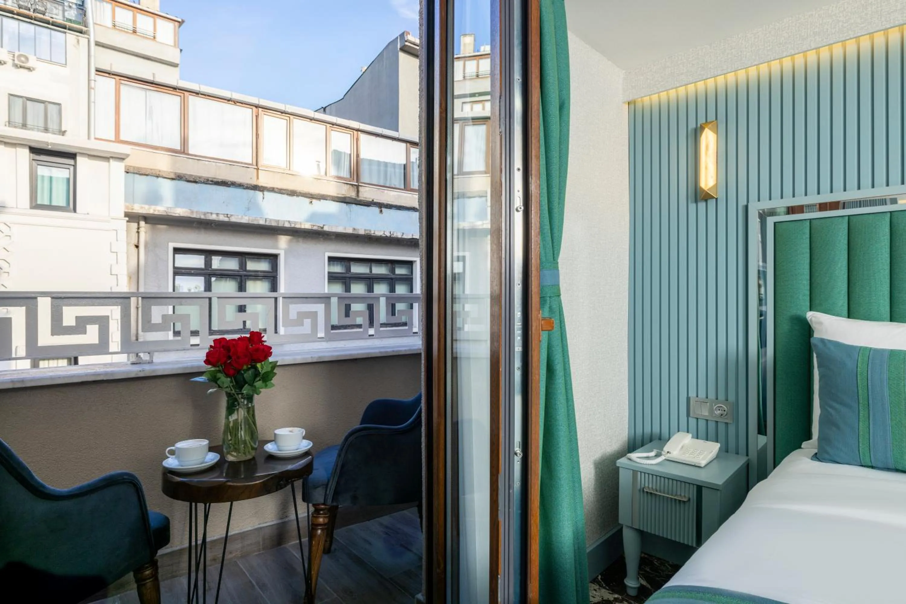 Bed in Santa Rio Gold Taxim Hotel