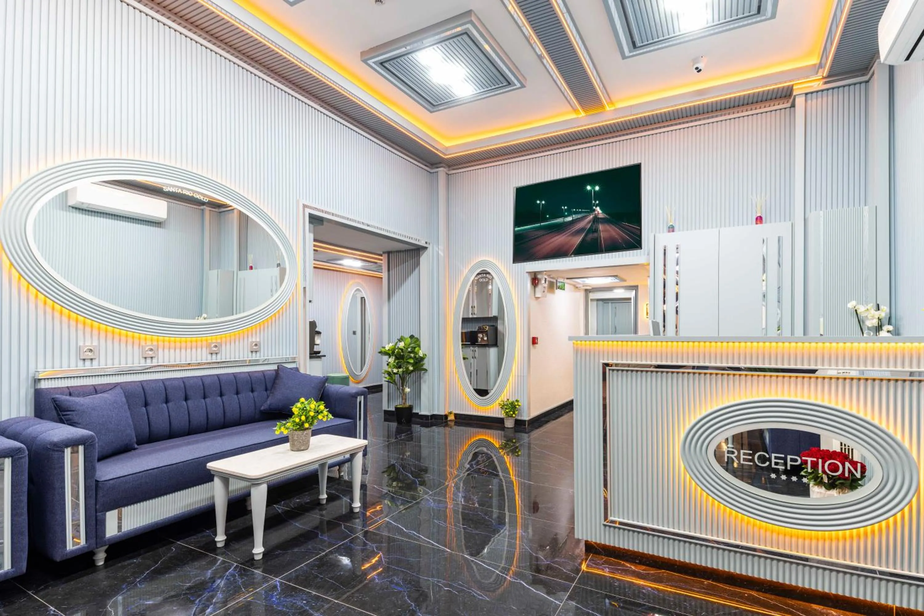 Lobby or reception in Santa Rio Gold Taxim Hotel