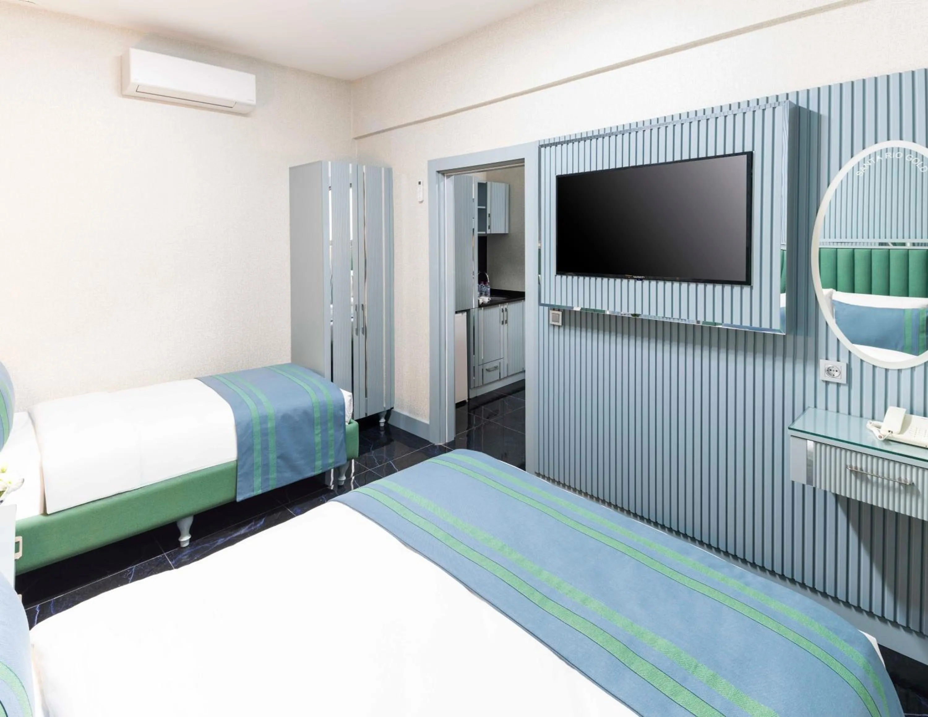 Bedroom, Bed in Santa Rio Gold Taxim Hotel