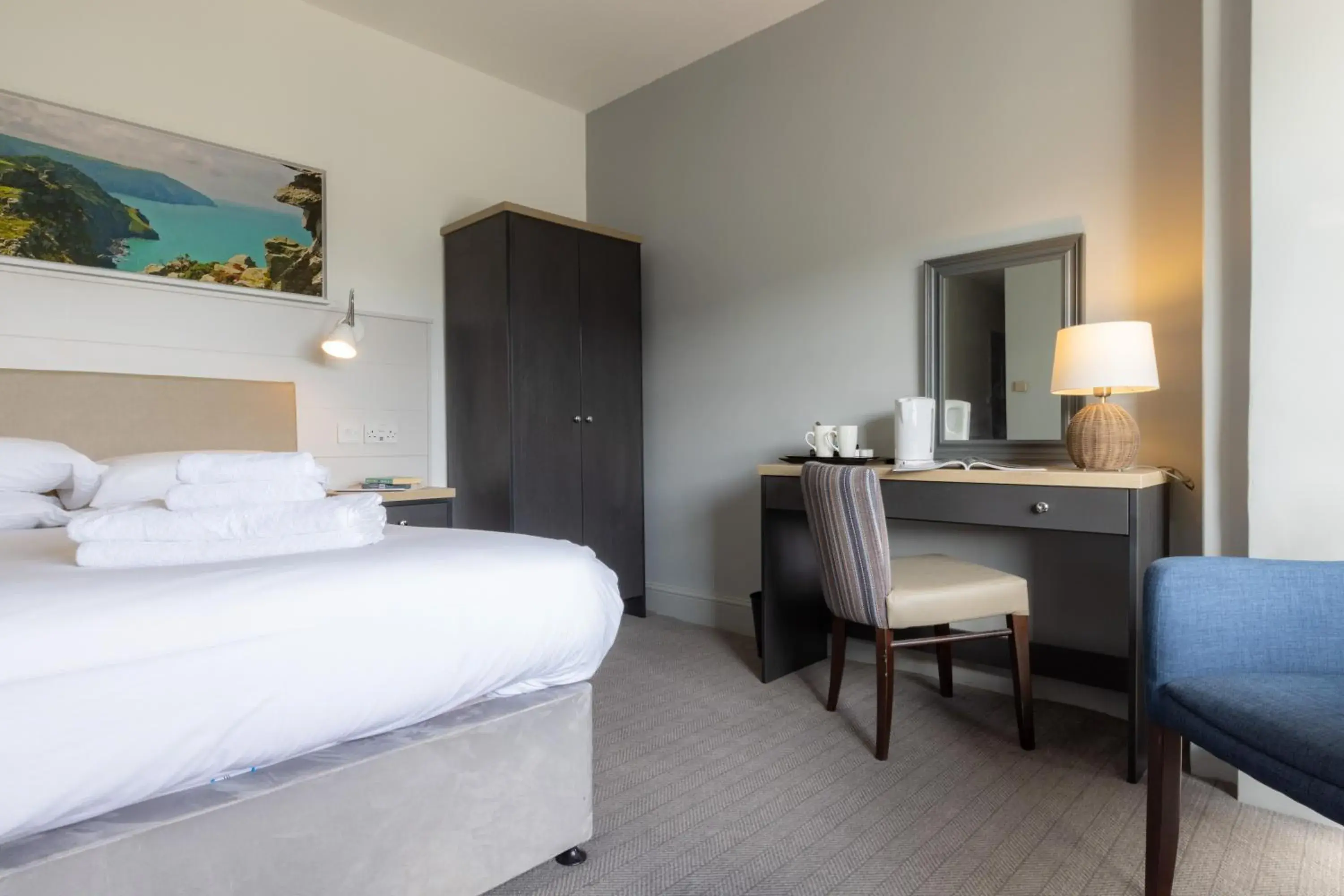 Large Double Room in The Valley of Rocks Hotel Large Double Room in The Valley of Rocks Hotel