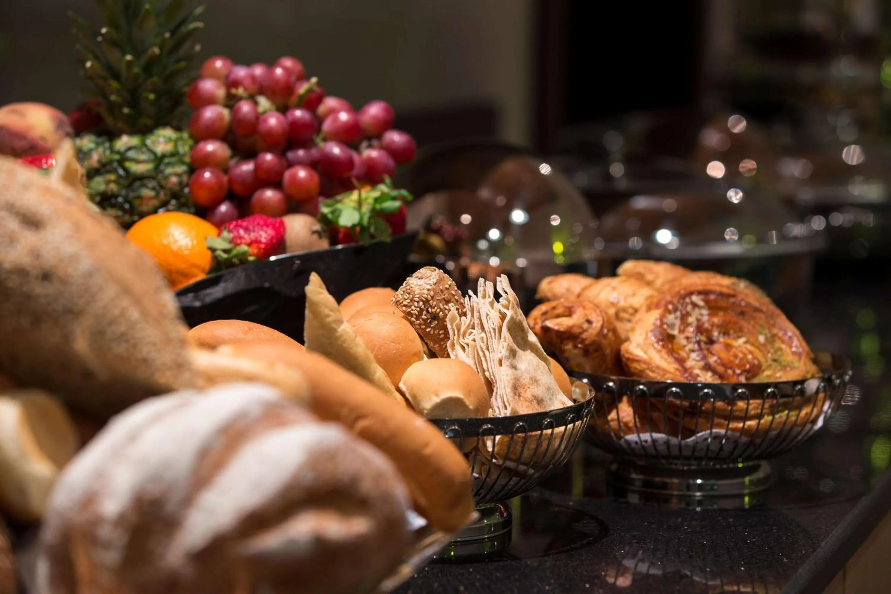 Restaurant/places to eat in Park Inn by Radisson Dammam