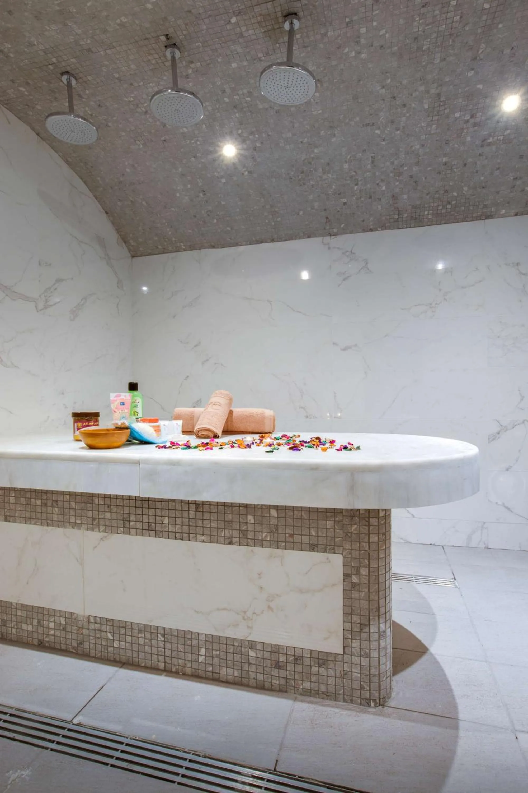 Spa and wellness centre/facilities in Park Inn by Radisson Dammam