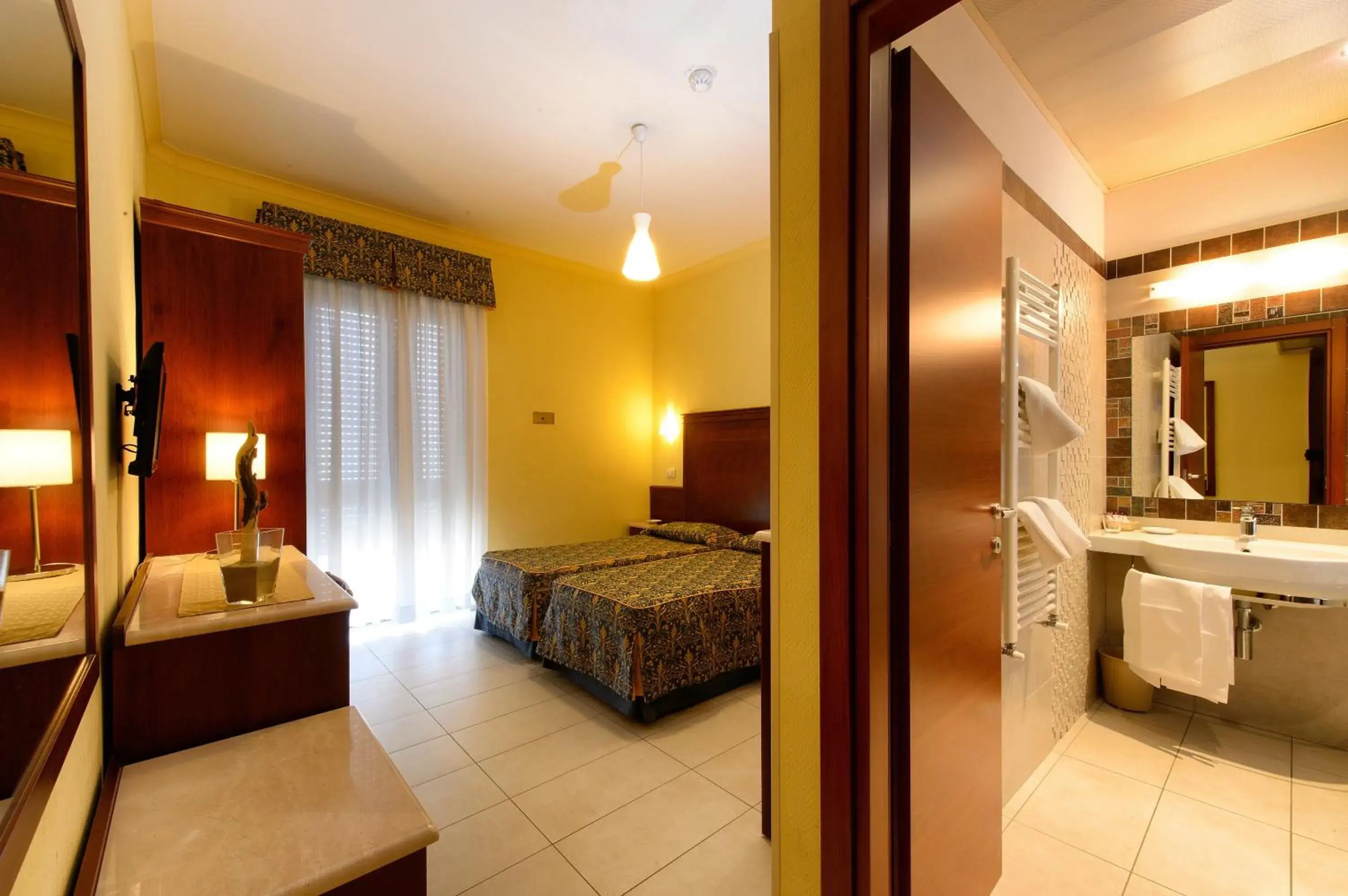 Double or Twin Room in Hotel Capri & Residence Double or Twin Room in Hotel Capri & Residence