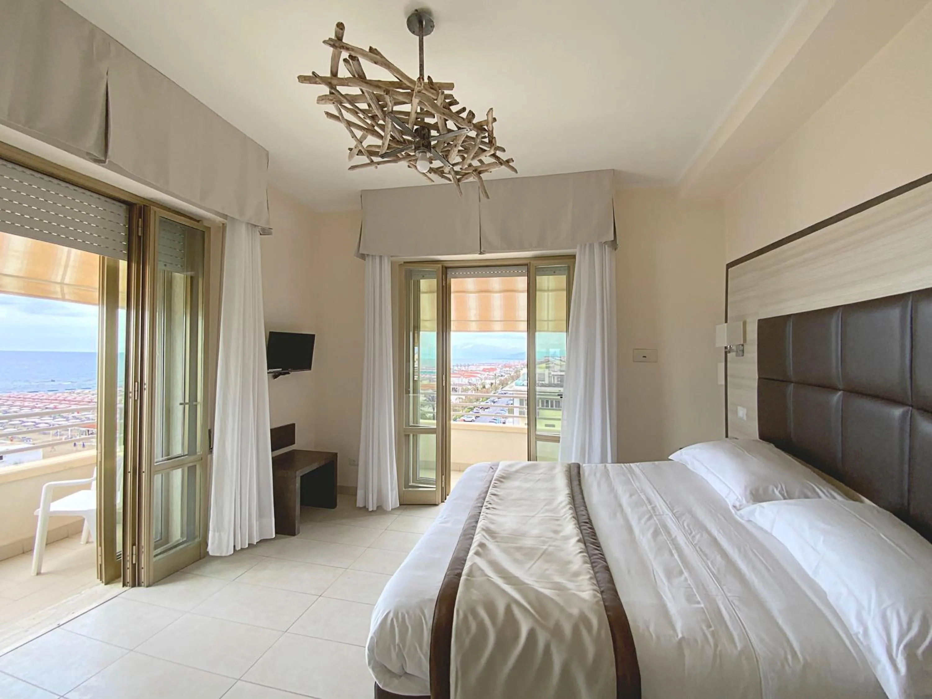 Photo of the whole room, Bed in Hotel Capri & Residence