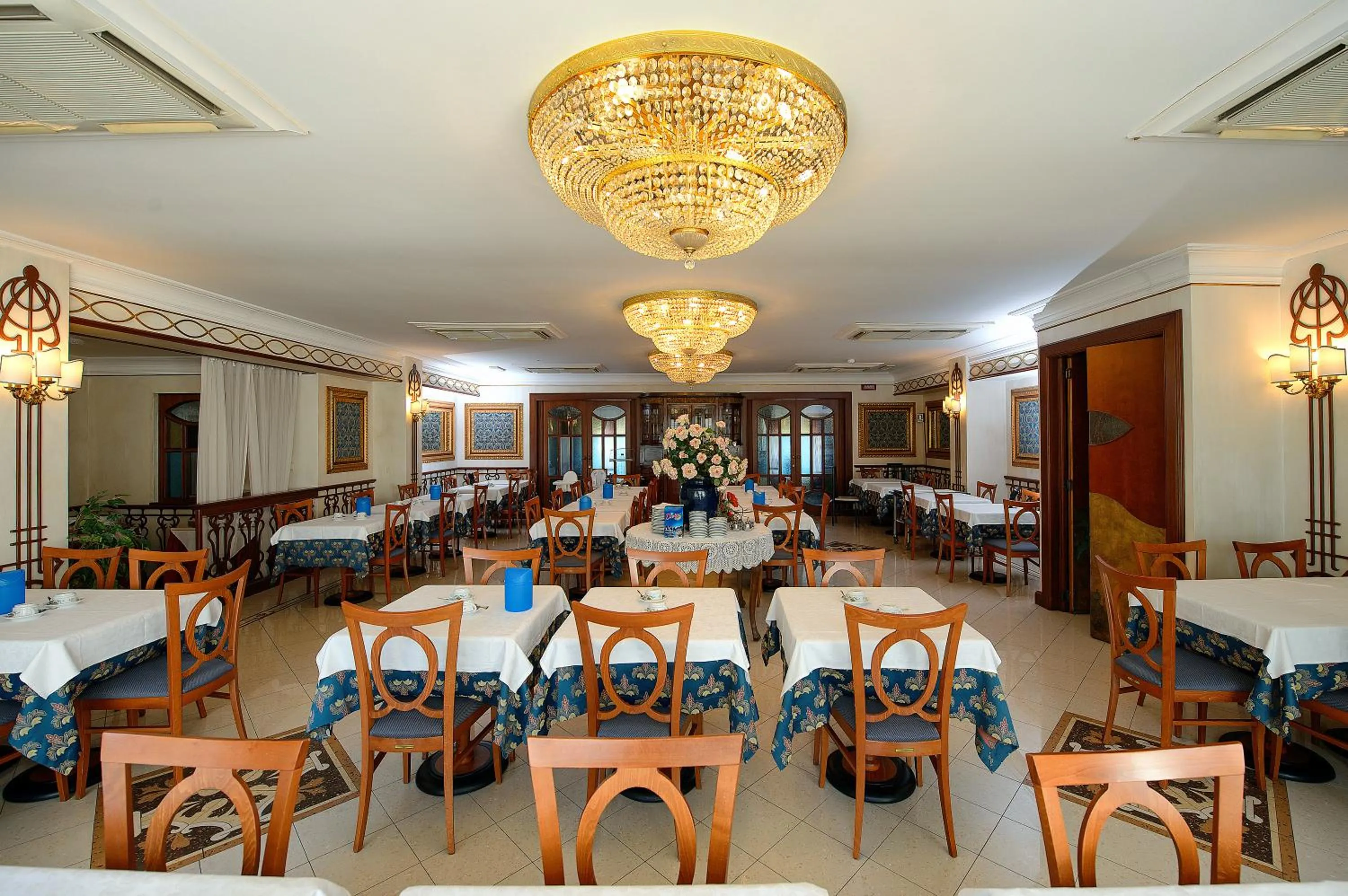 Hotel Capri & Residence