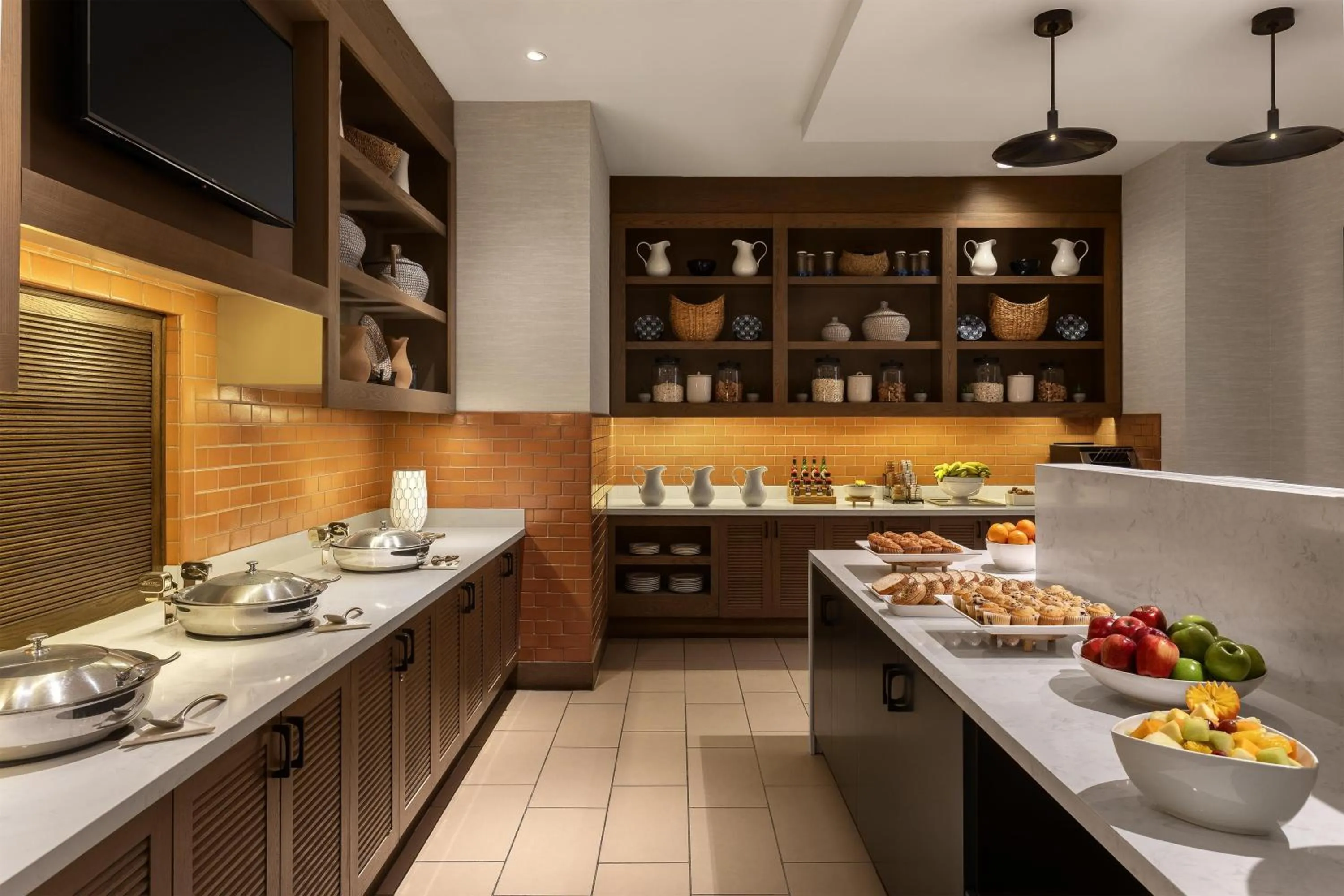 Buffet breakfast in Hyatt House Charleston - Historic District