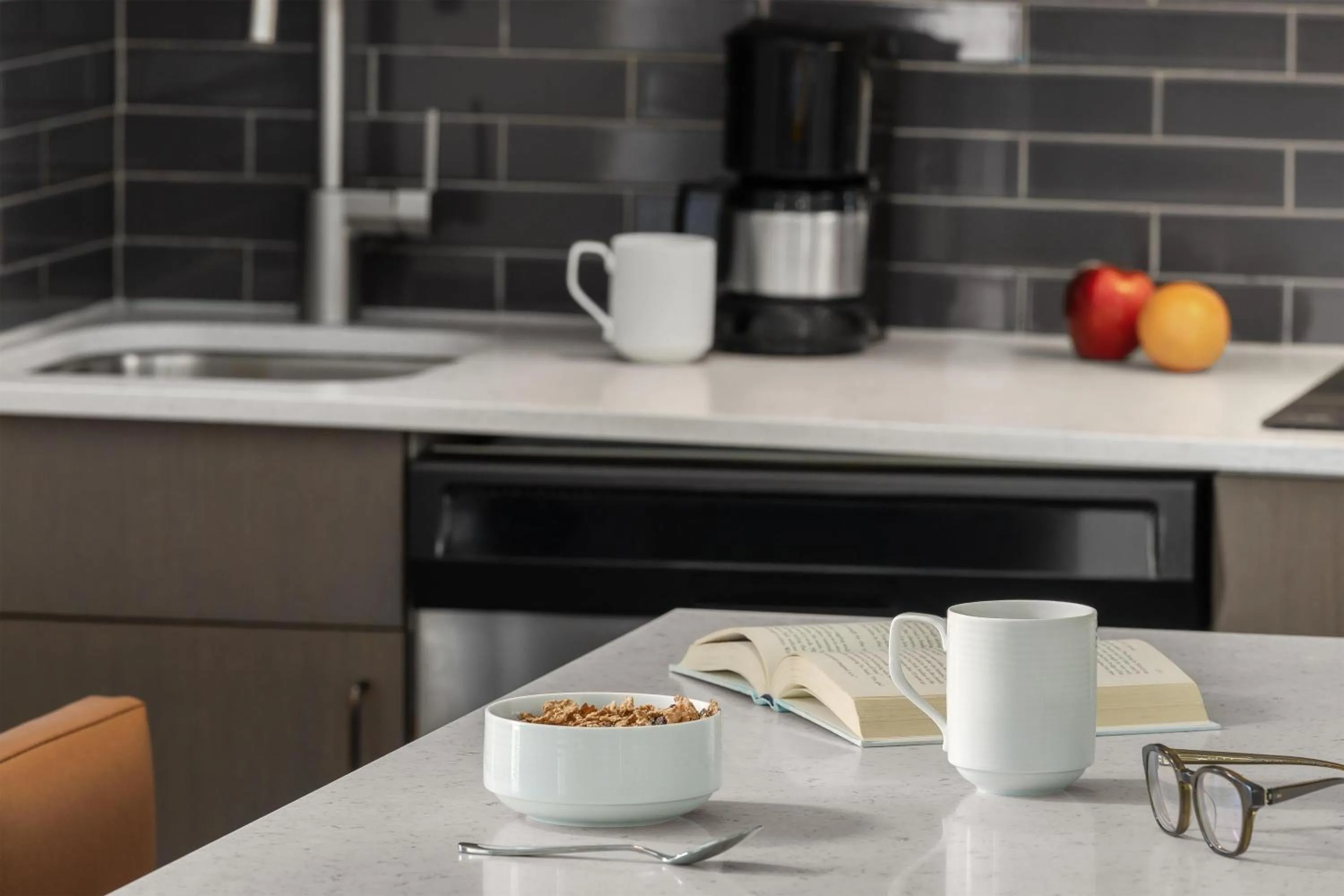 Restaurant/places to eat in Hyatt House Charleston - Historic District