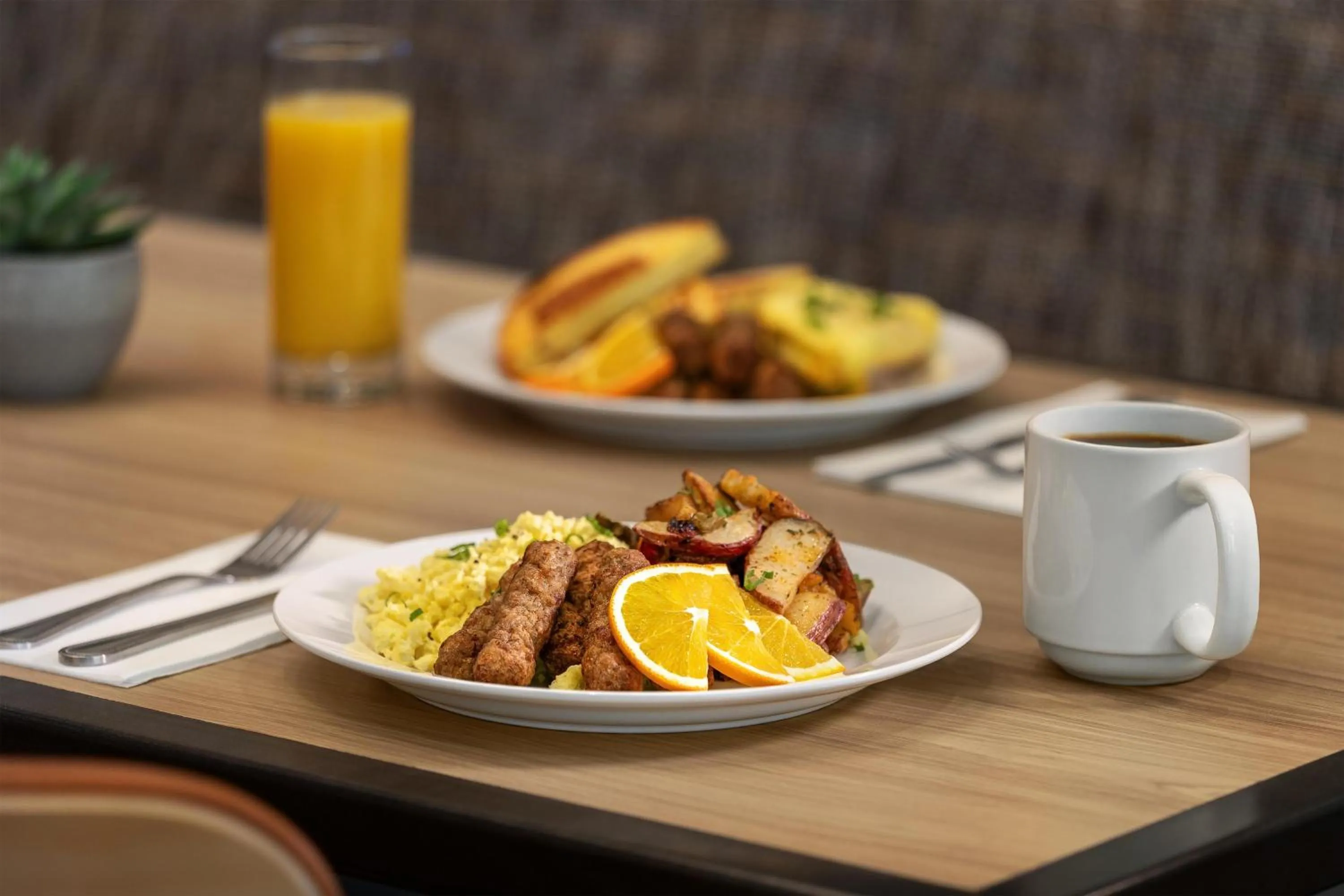 Breakfast in Hyatt House Charleston - Historic District