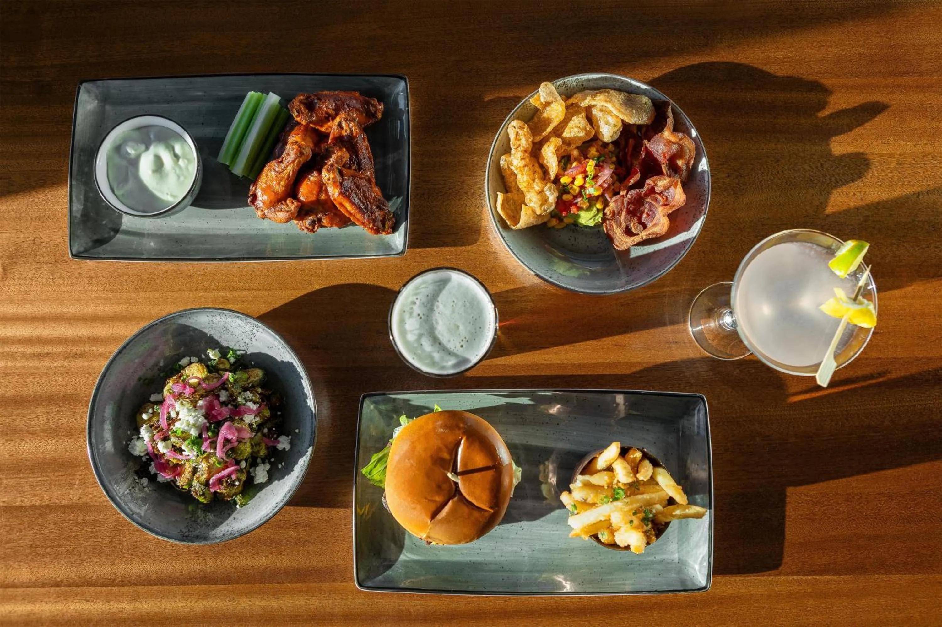 Restaurant/places to eat in Hyatt House Charleston - Historic District