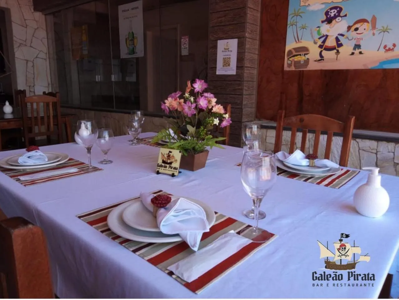 Lunch in Pousada Galeão Pirata