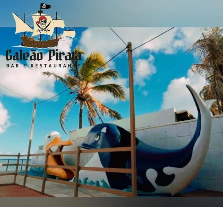 Swimming pool in Pousada Galeão Pirata