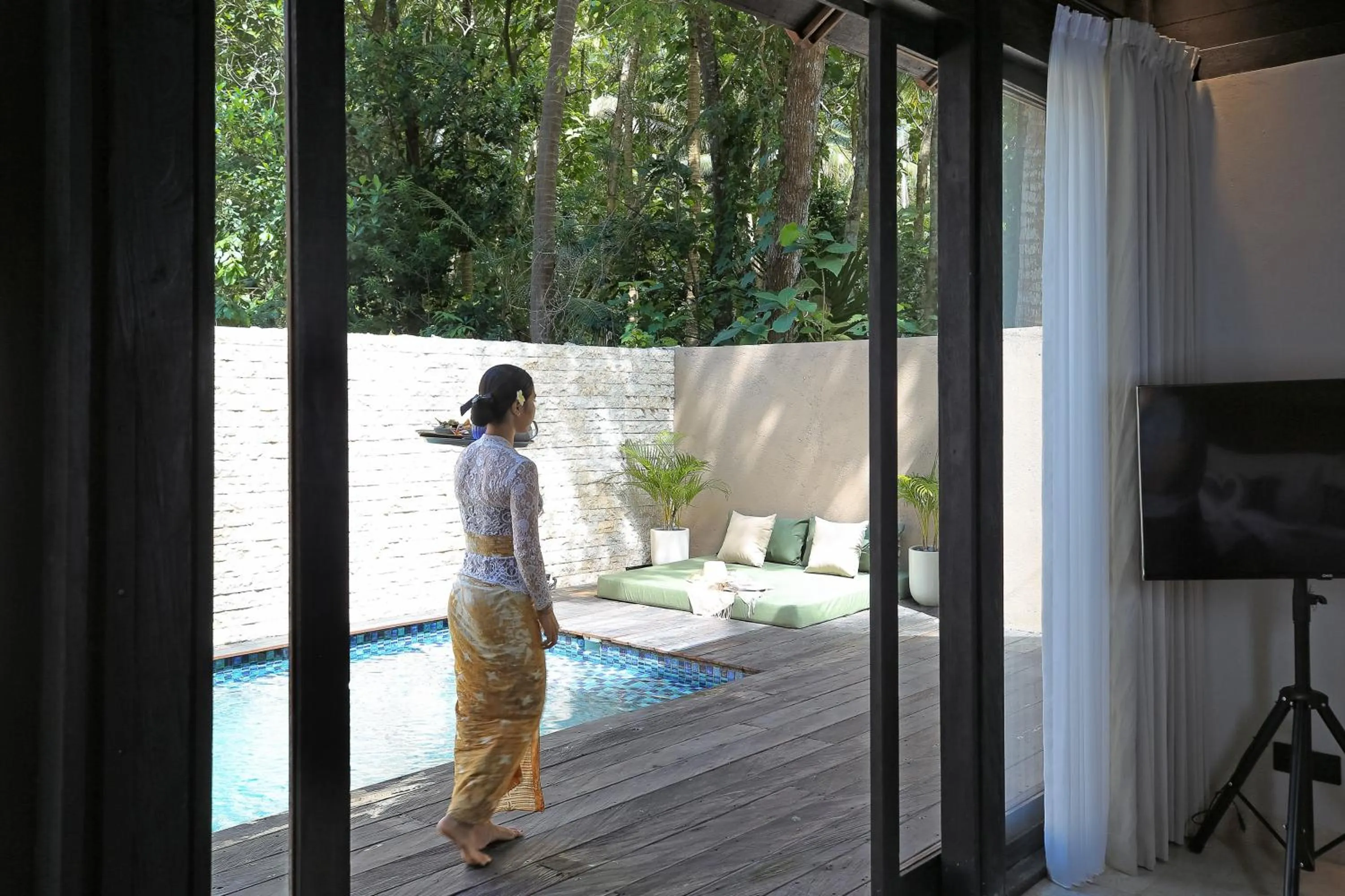 People in The Sebali Penida Beach Resort