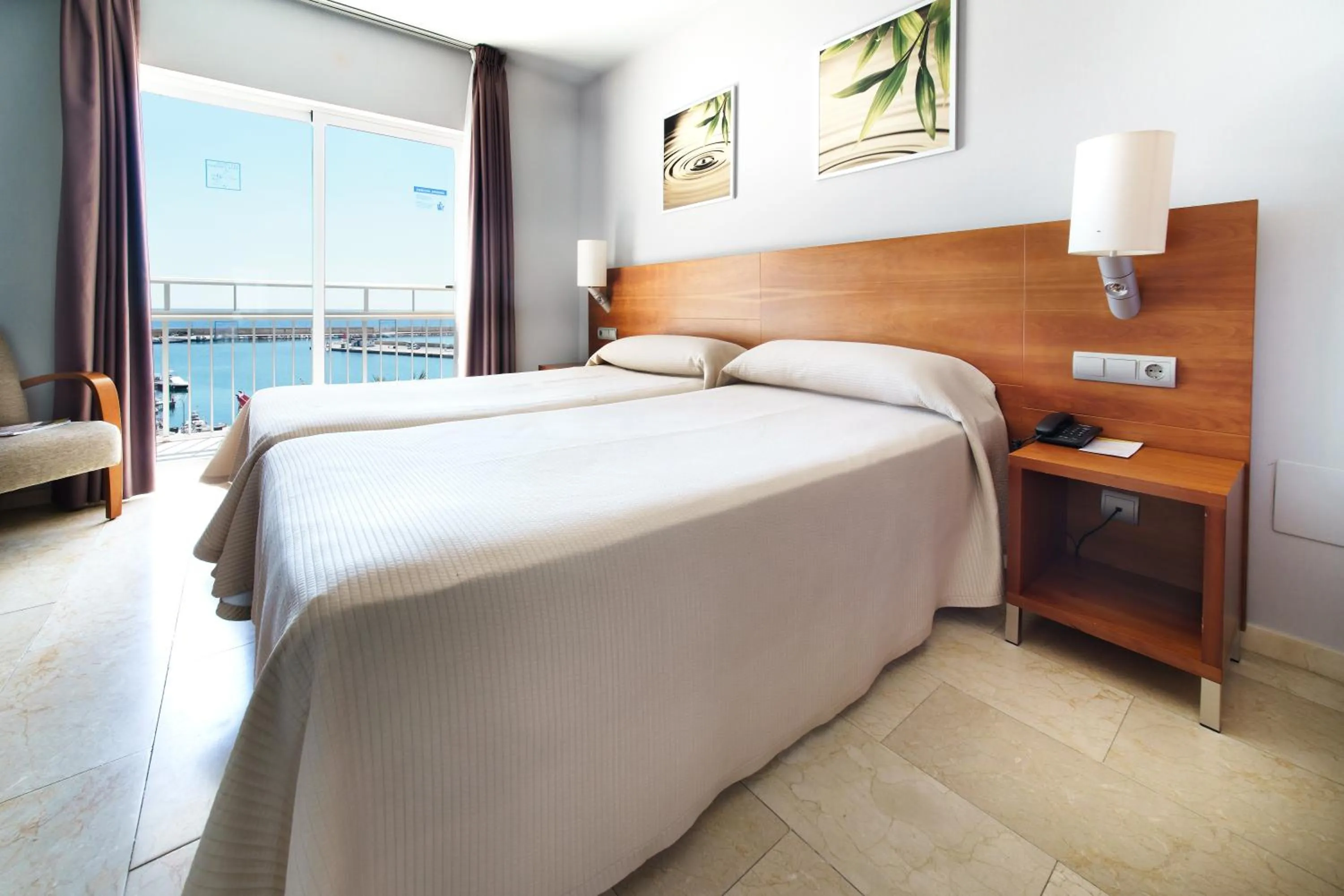 Bed in Hotel Porto Calpe