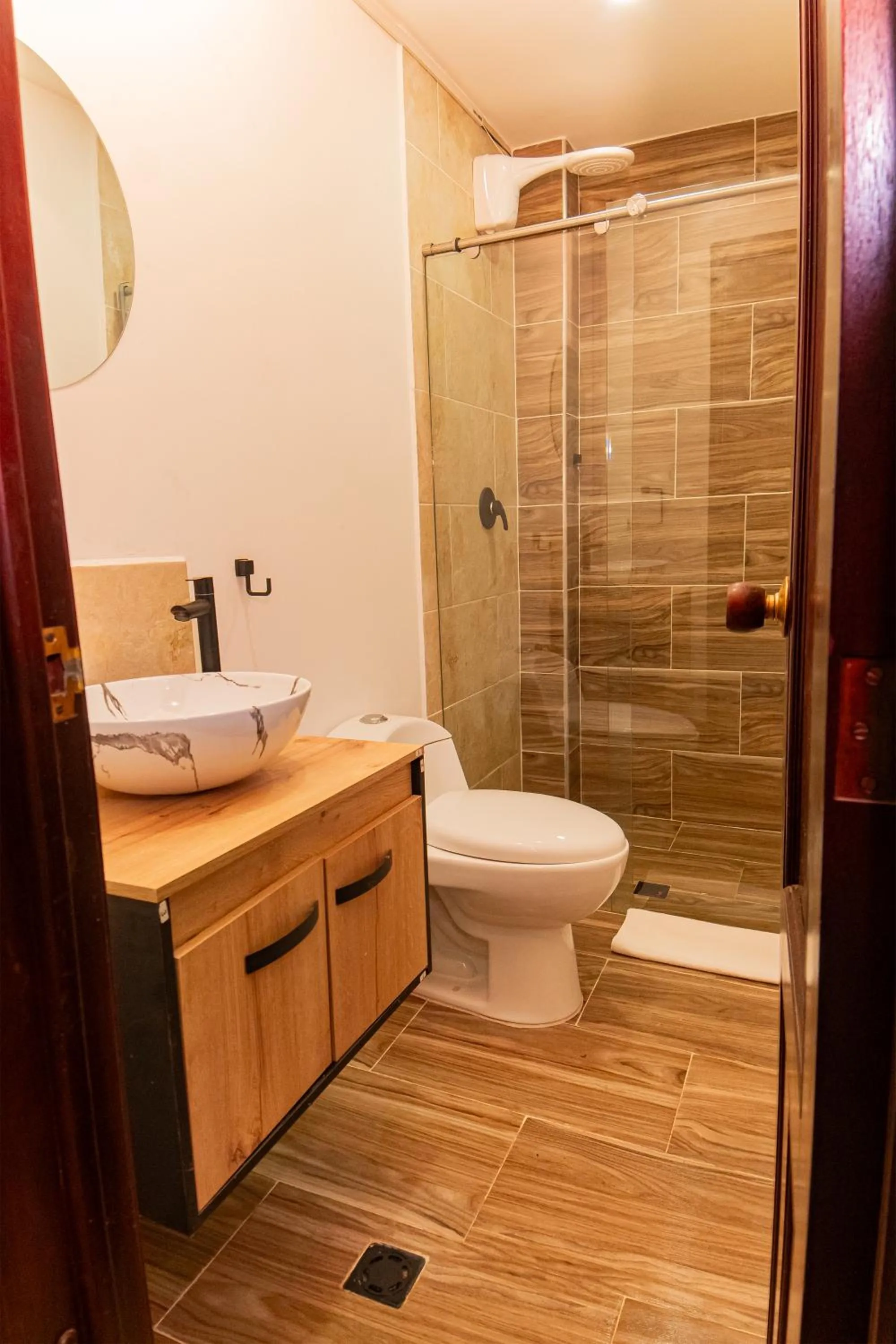 Shower in Hotel Boulevard del Río