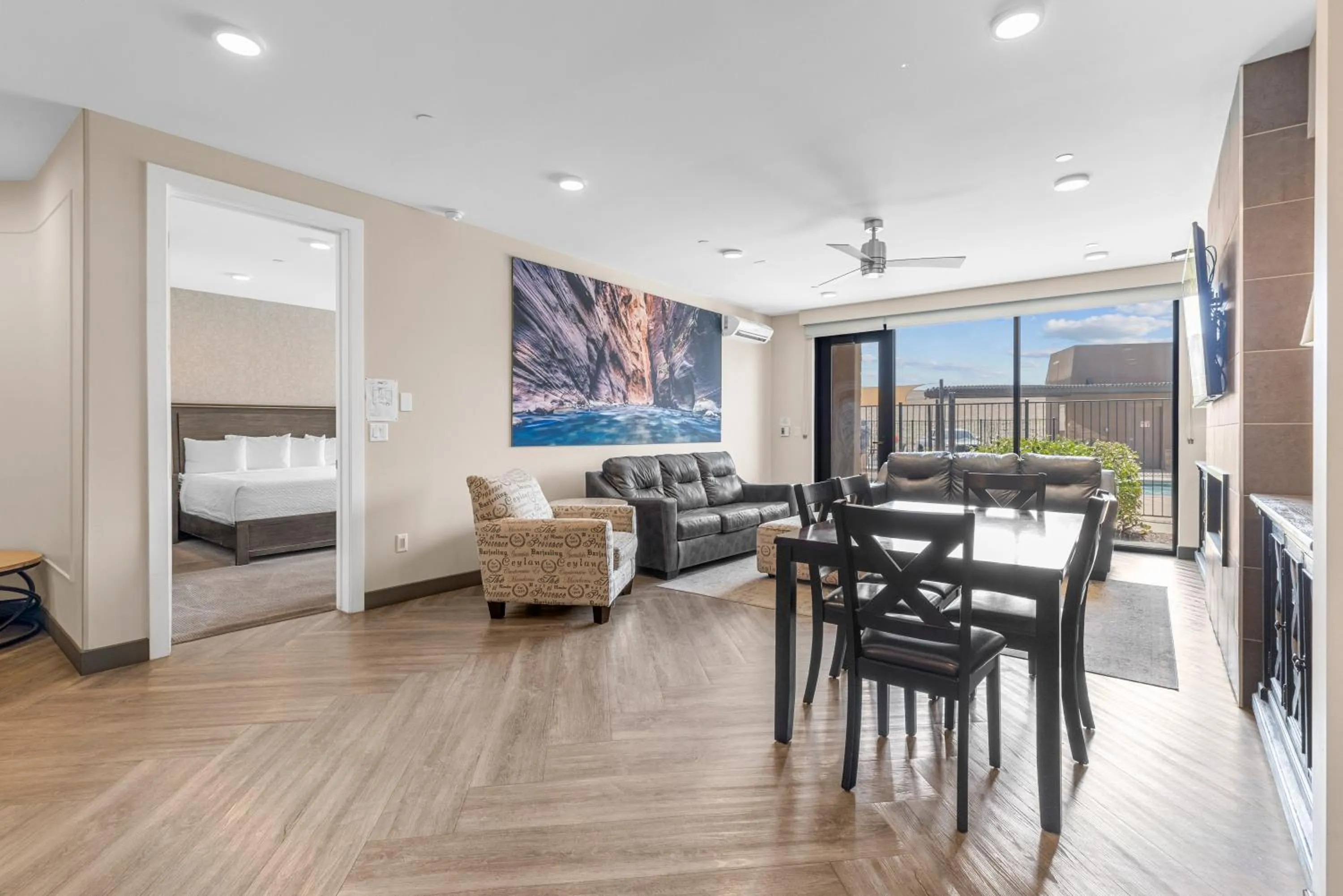 TV and multimedia, Bed in Vacation Rentals at Sand Hollow Resort