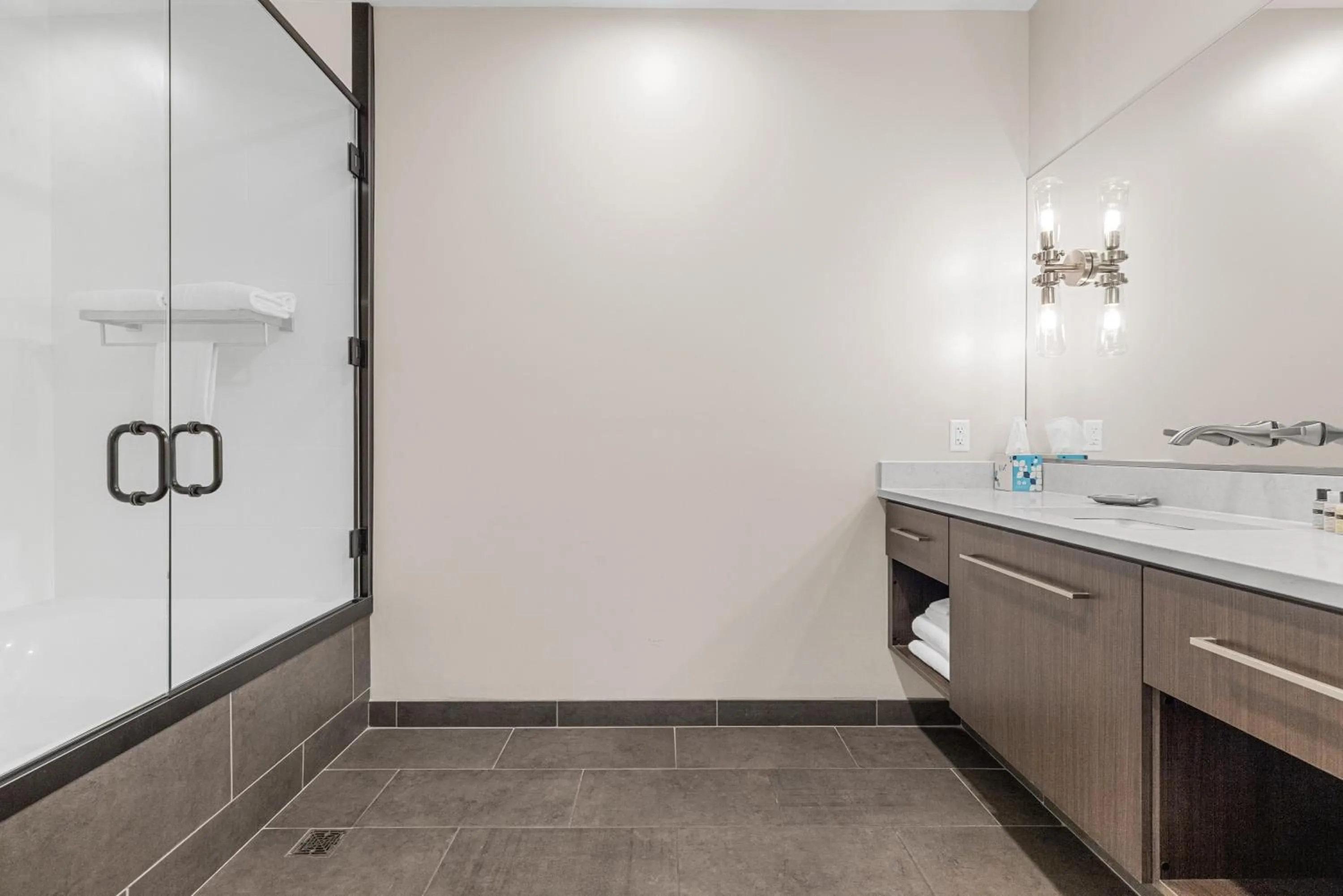 Shower in Vacation Rentals at Sand Hollow Resort