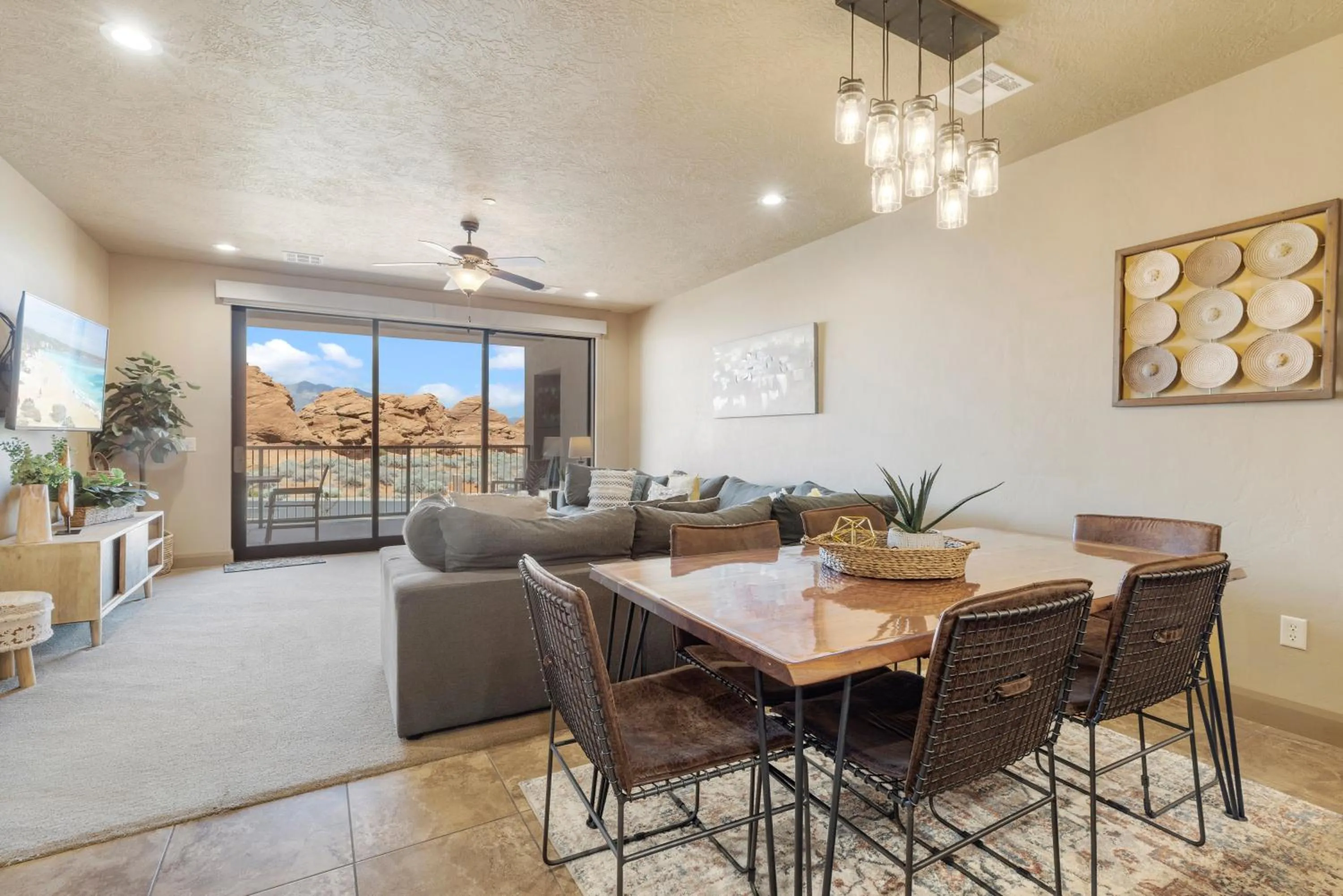 Living room in Vacation Rentals at Sand Hollow Resort