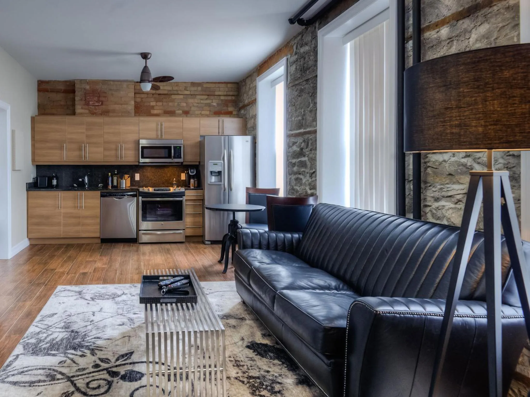 Day in Western Hotel & Executive Suites