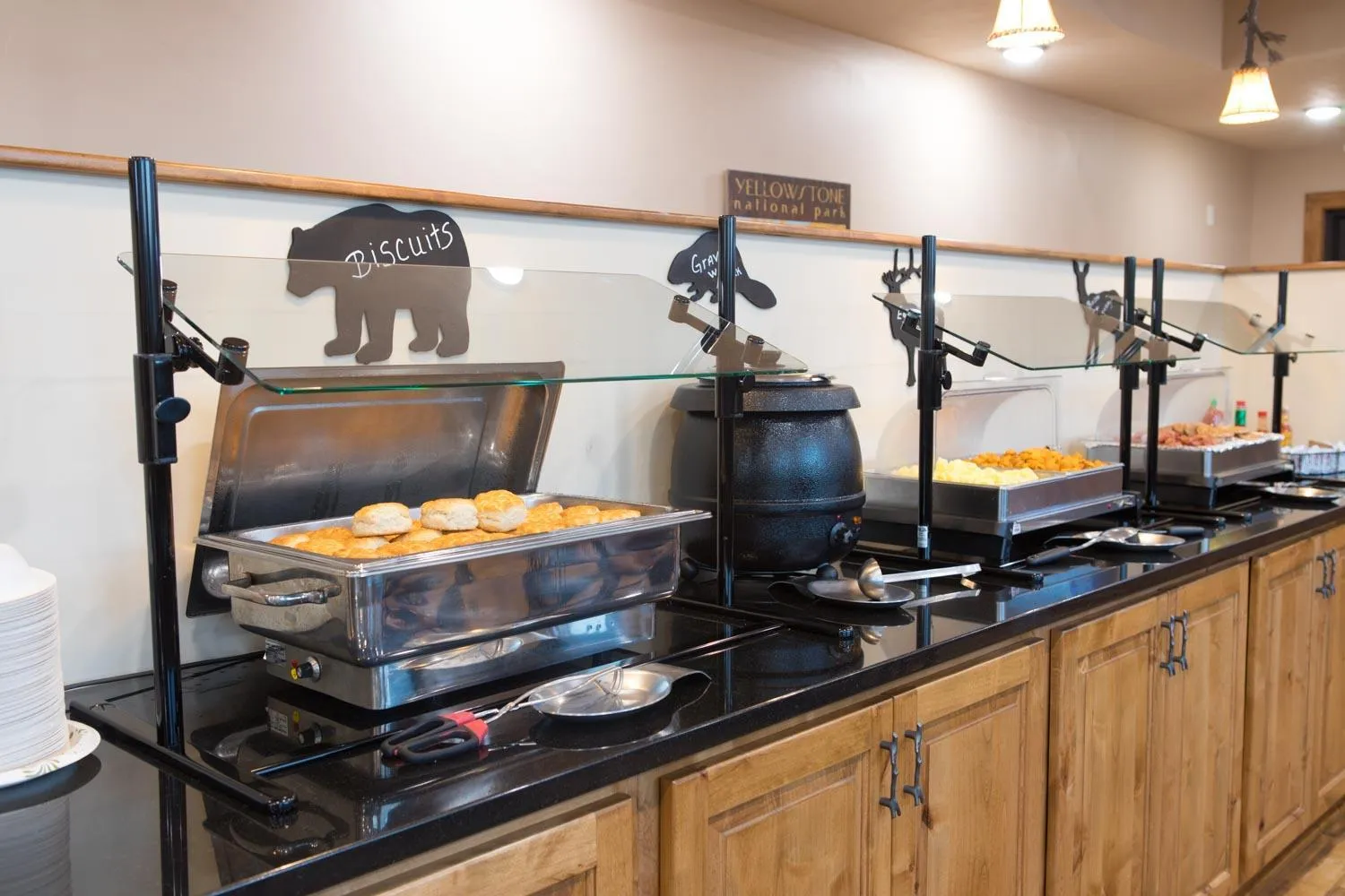 Continental breakfast in Crosswinds Inn