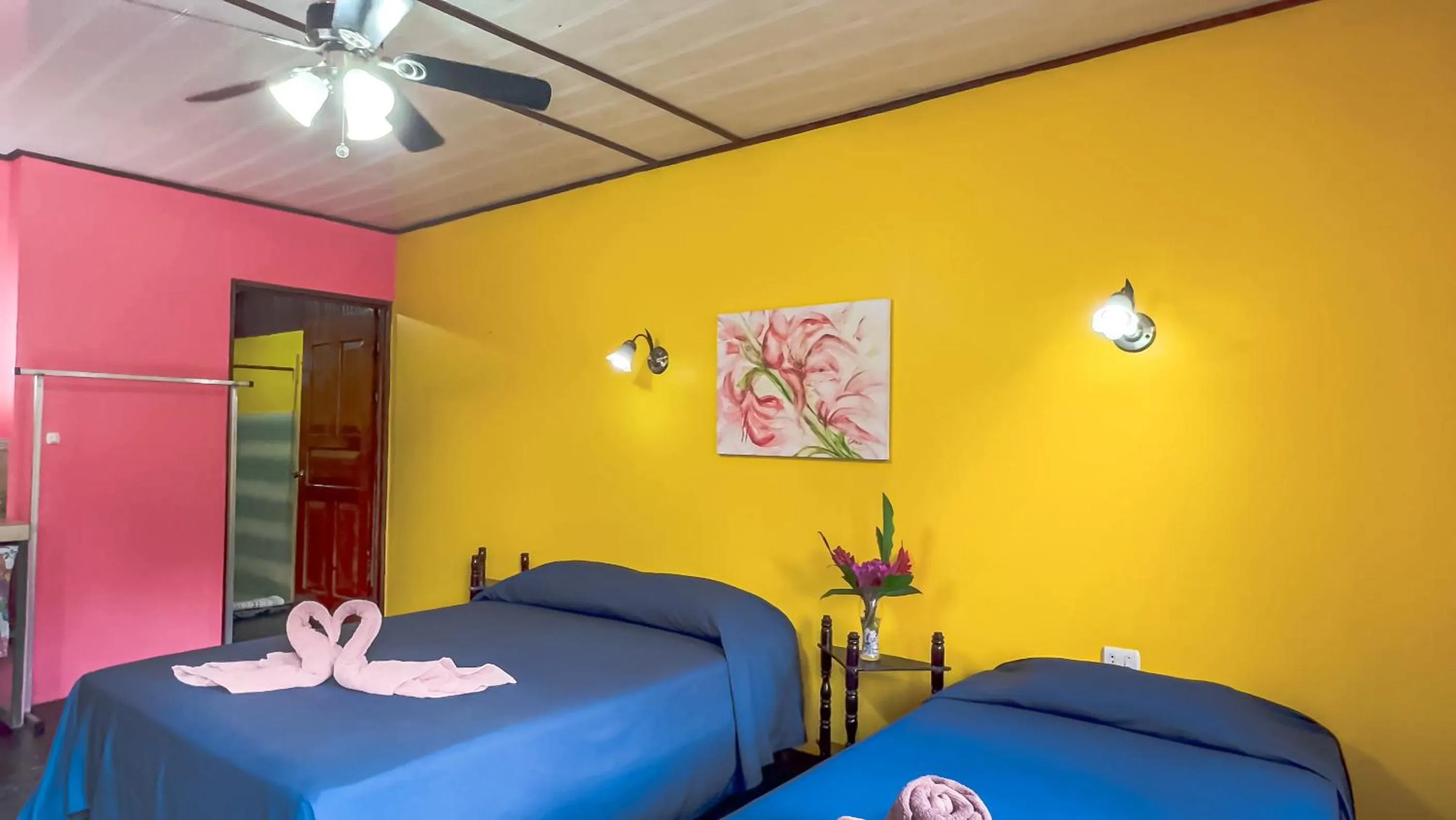 Bed in Gran Gavilán del Sarapiquí Lodge