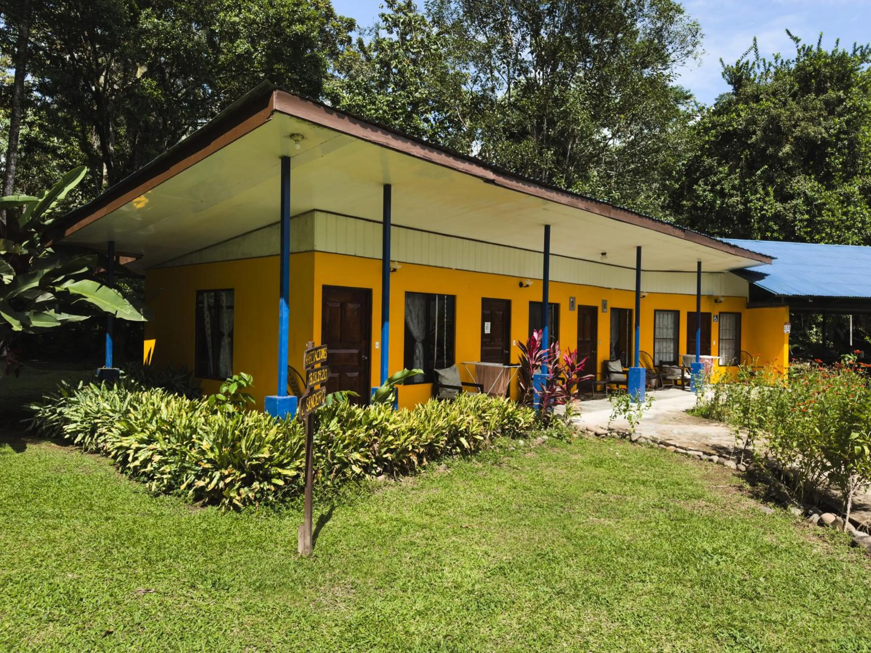 Inner courtyard view in Gran Gavilán del Sarapiquí Lodge
