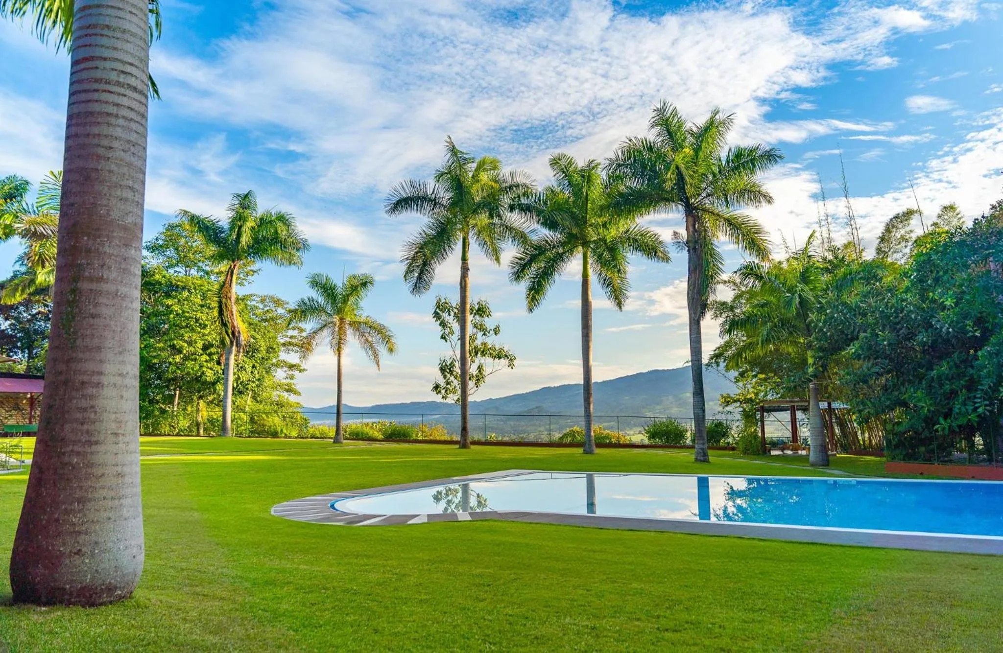 Swimming pool in Altavista Casahotel - Asociado Casa Andina