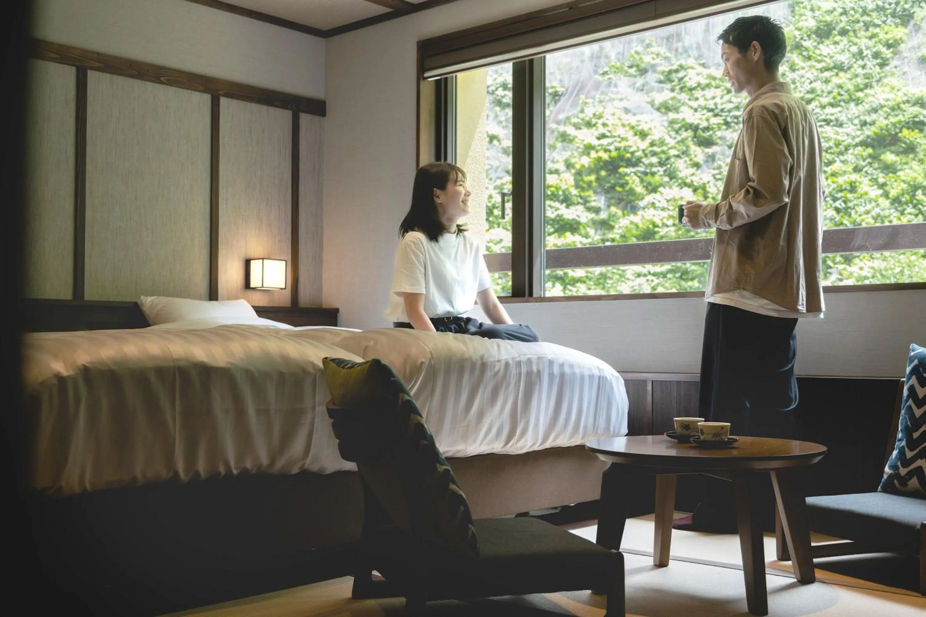 Photo of the whole room, Bed in Shikishimaso