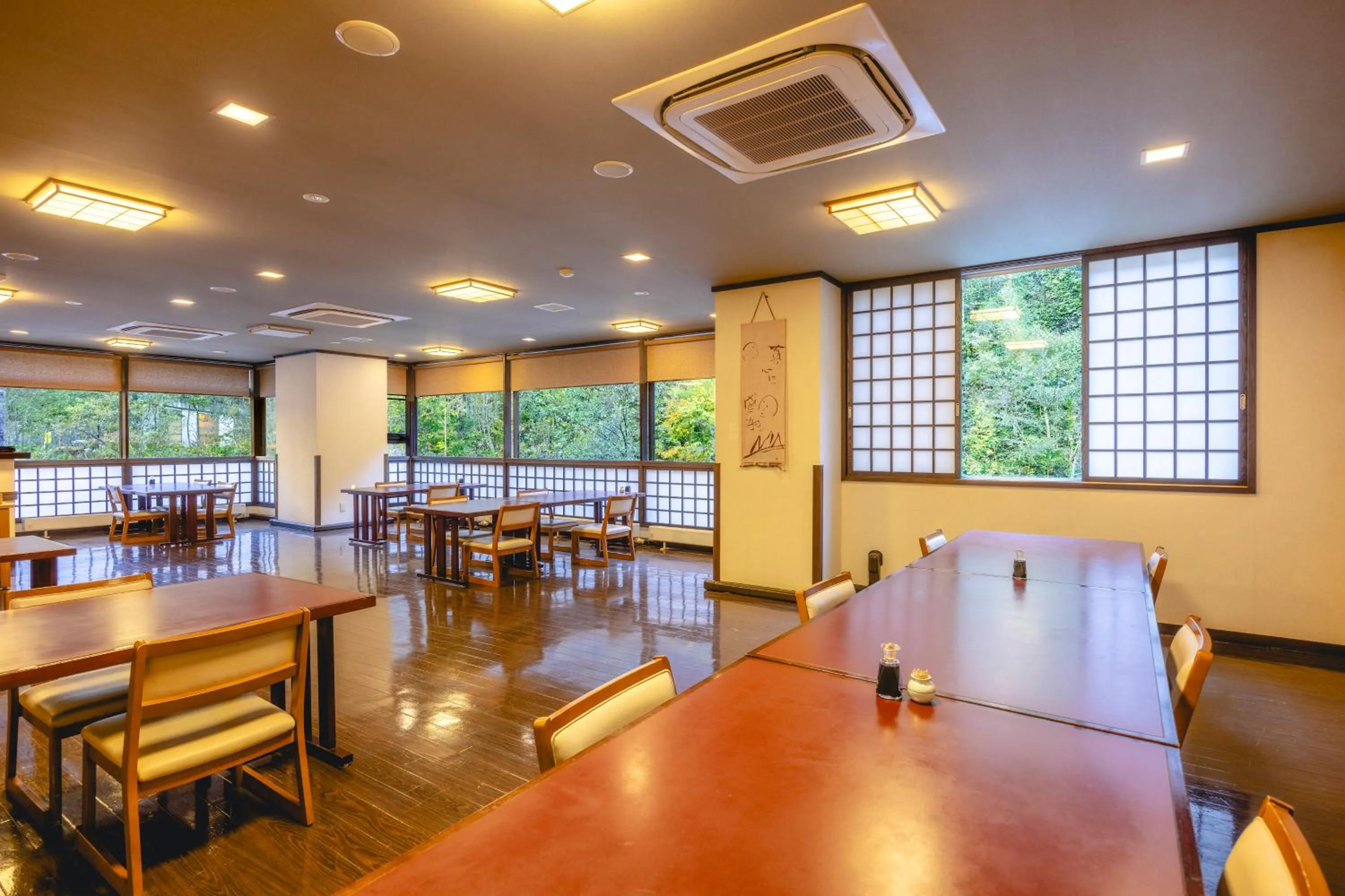 Restaurant/places to eat in Shikishimaso
