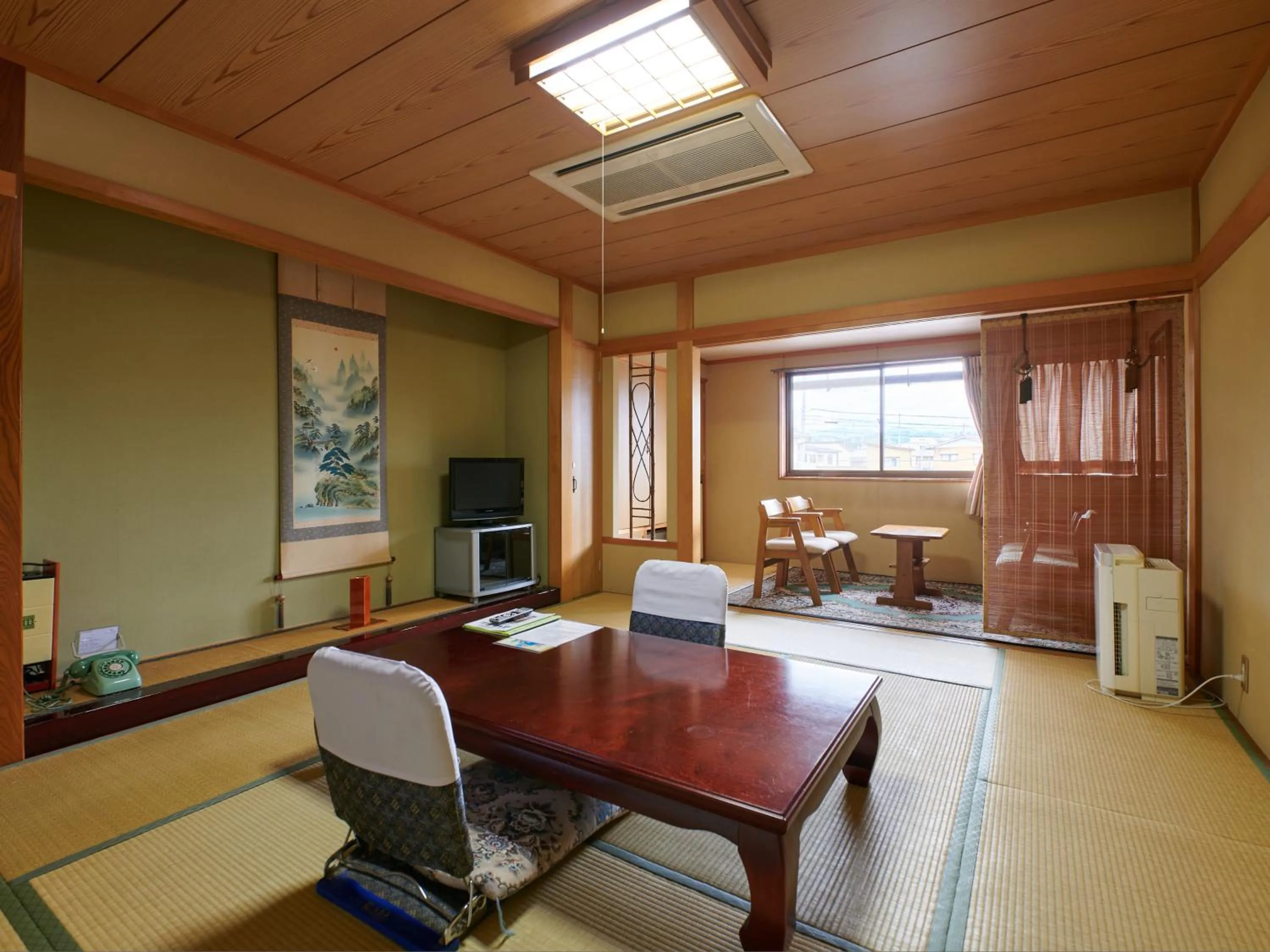Photo of the whole room in Tabist Ryokufuen Kiyoharu