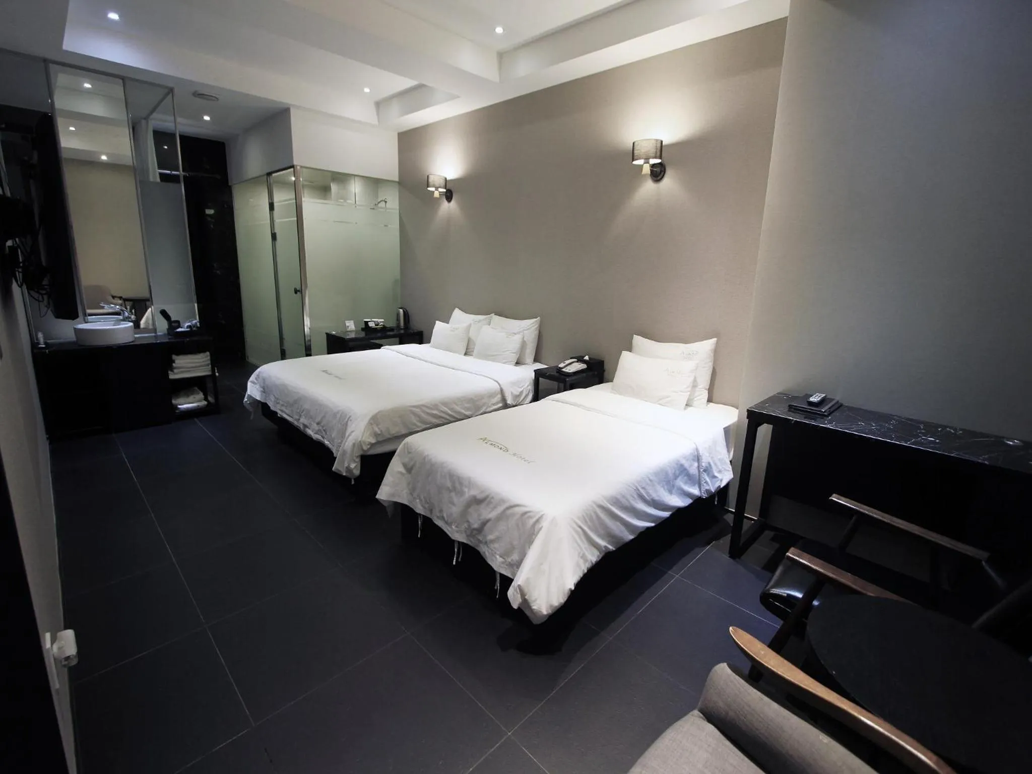 Photo of the whole room, Bed in Almond Hotel Busan Station