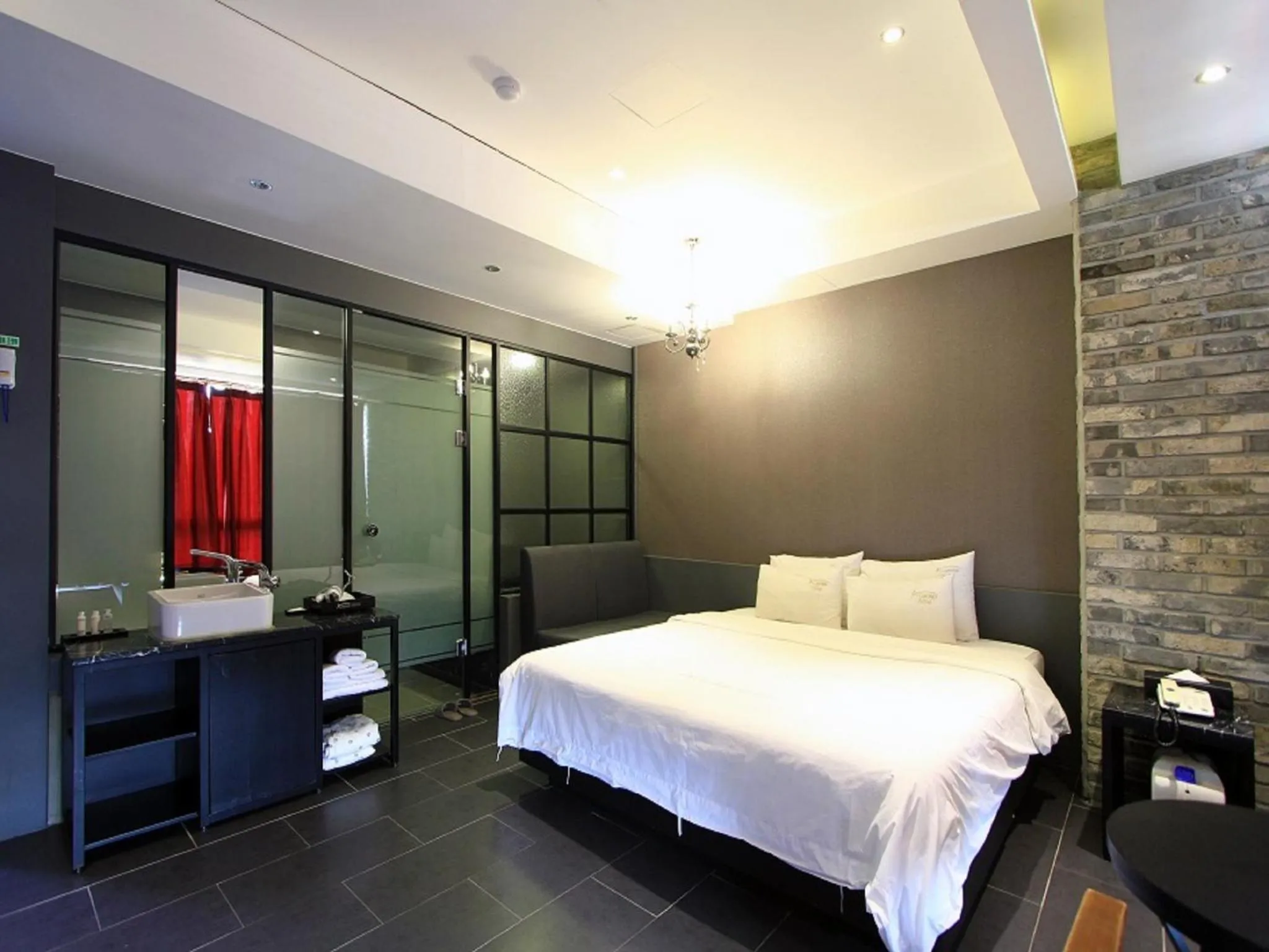 Photo of the whole room, Bed in Almond Hotel Busan Station