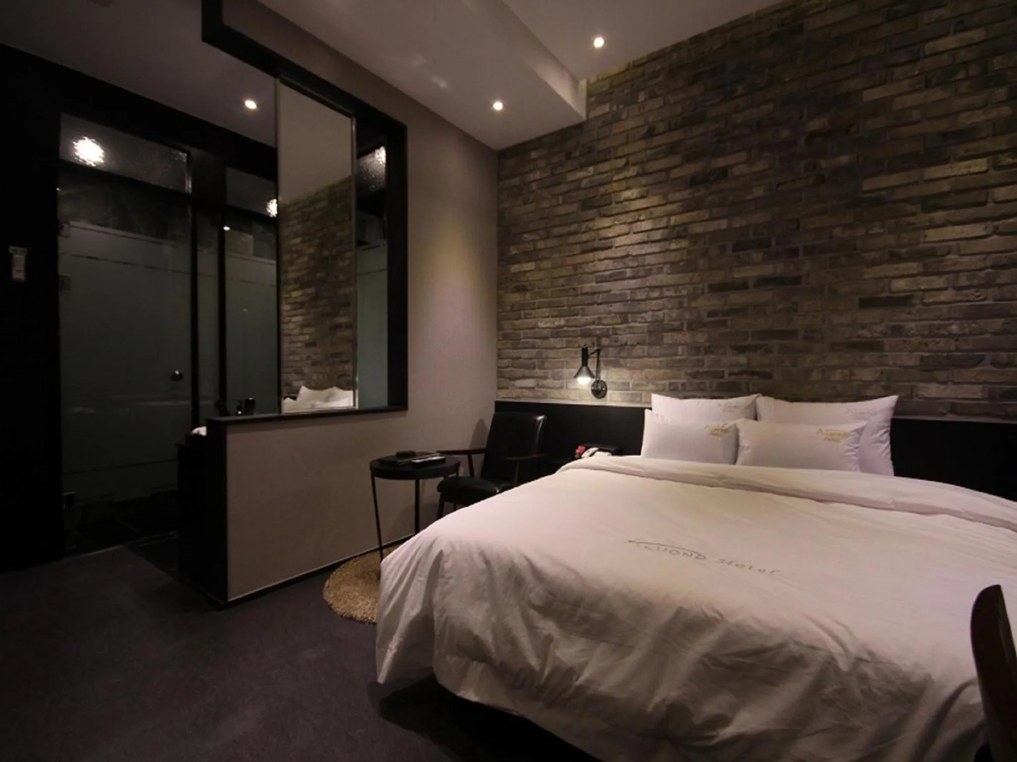 Photo of the whole room, Bed in Almond Hotel Busan Station