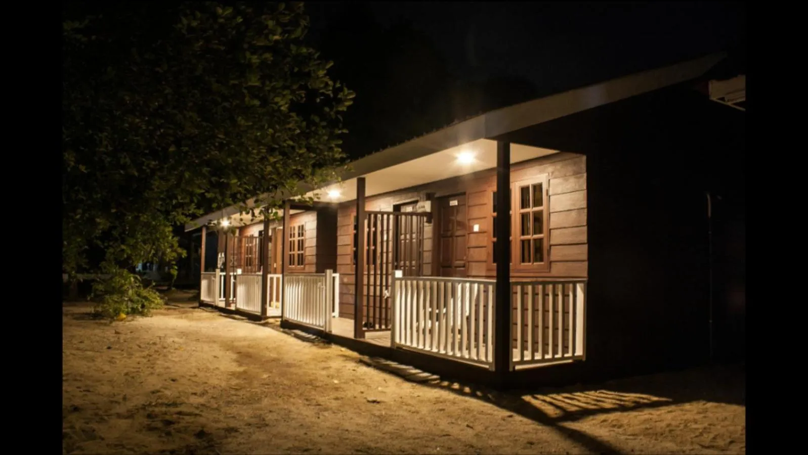 Night in The Barat Perhentian