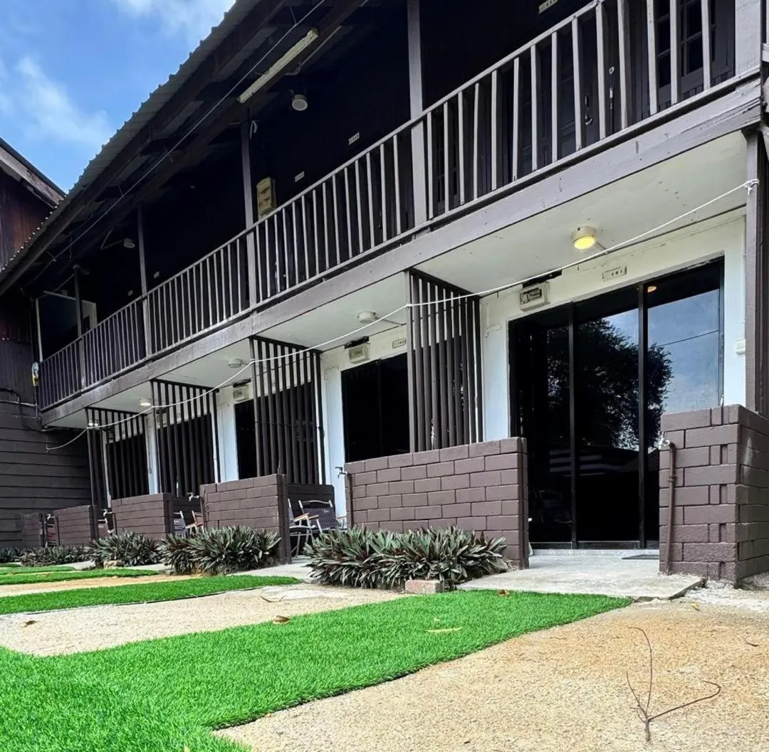 Property building in The Barat Perhentian