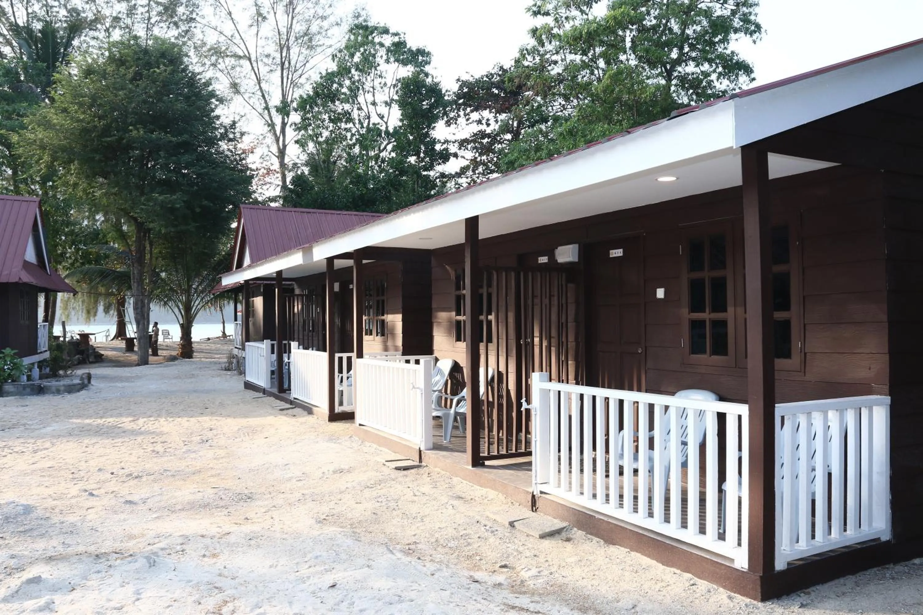 Facade/entrance in The Barat Perhentian