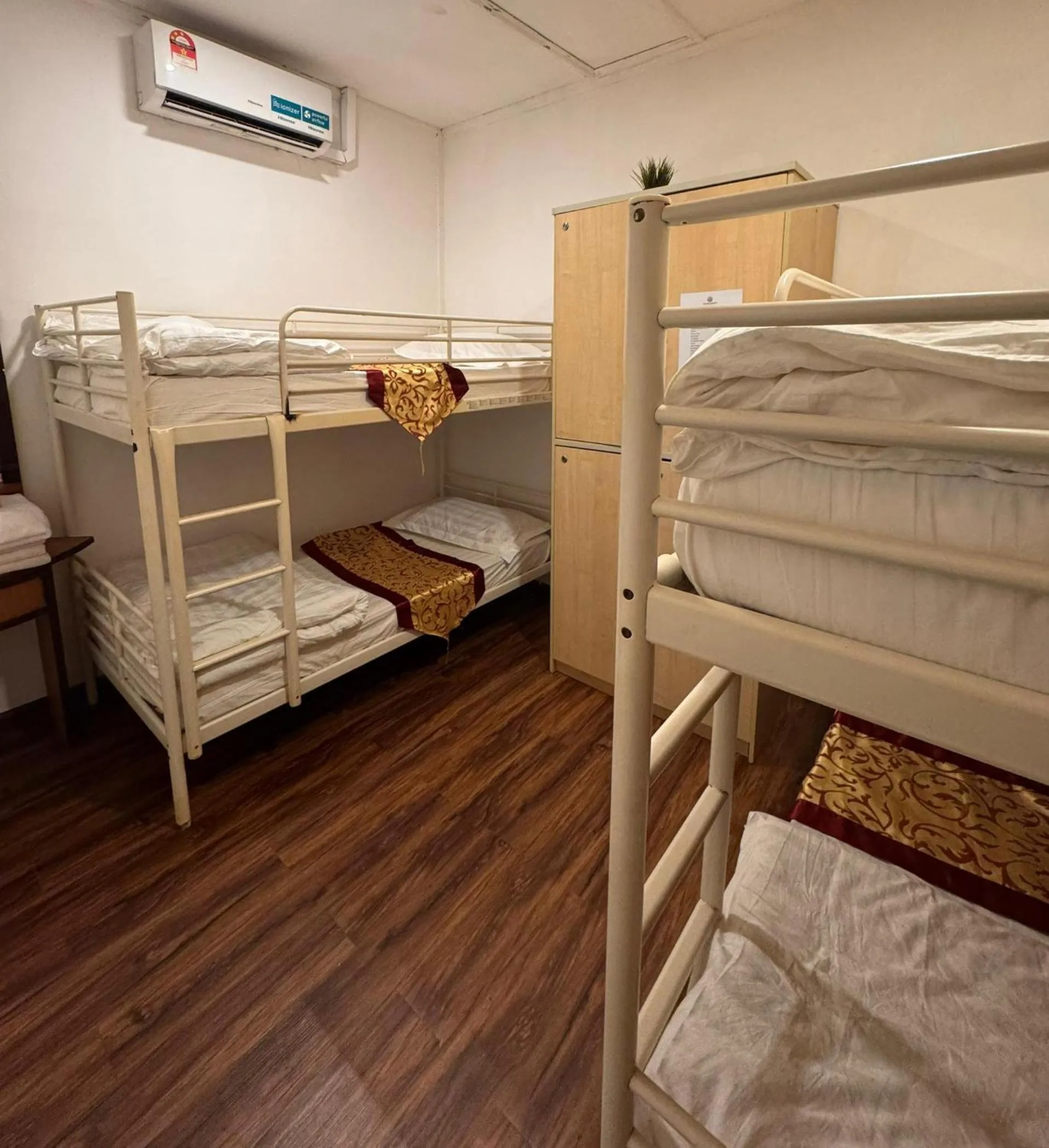 Bed in The Barat Perhentian