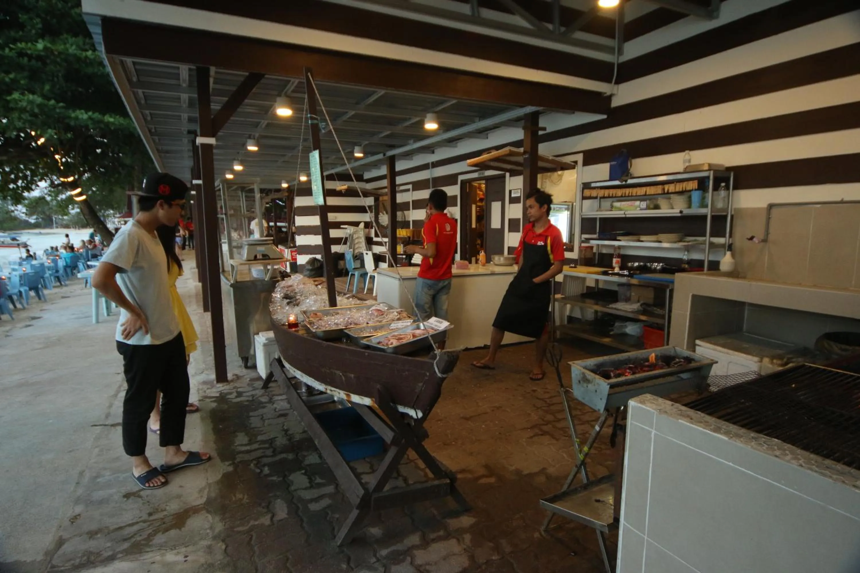 Staff in The Barat Perhentian