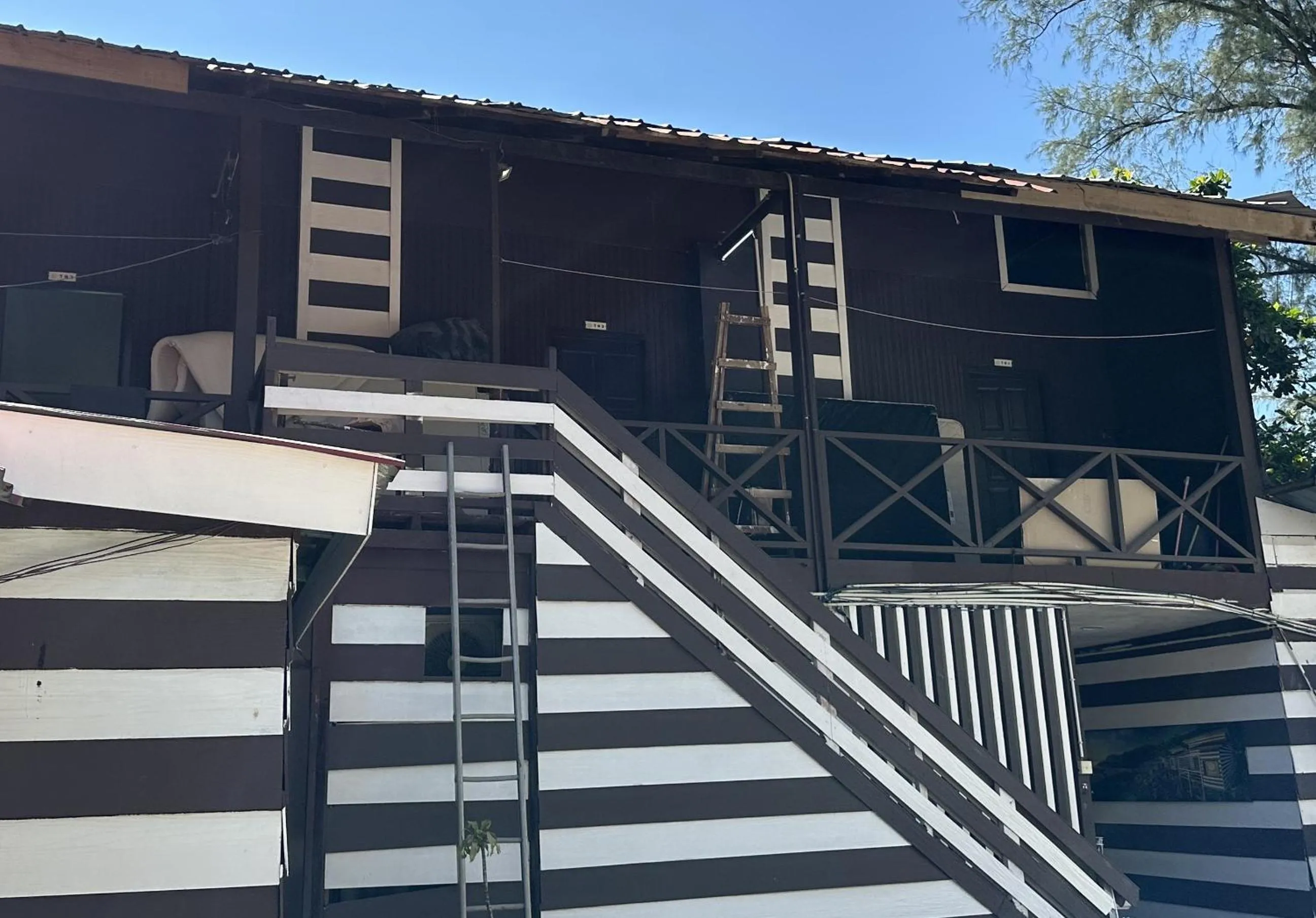 The Barat Perhentian