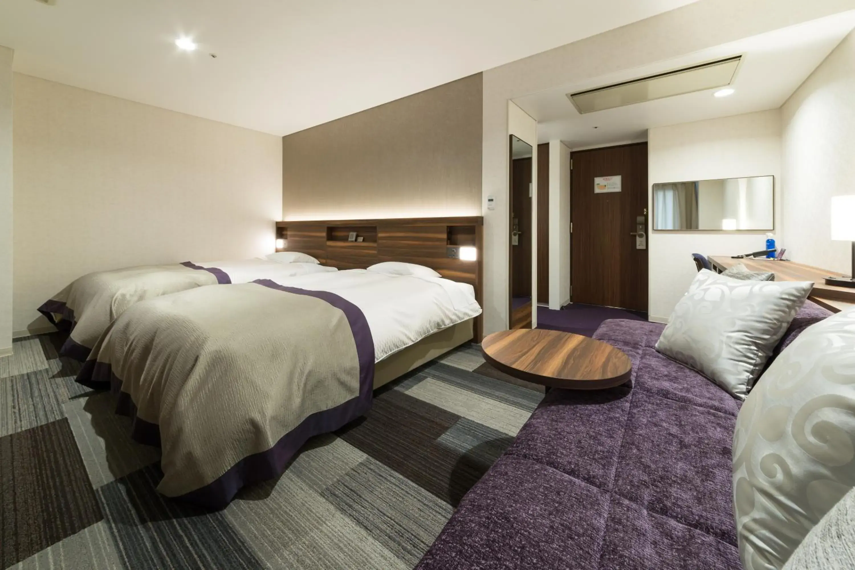 Twin Room - Non-Smoking in Kochi Pacific Hotel Twin Room - Non-Smoking in Kochi Pacific Hotel