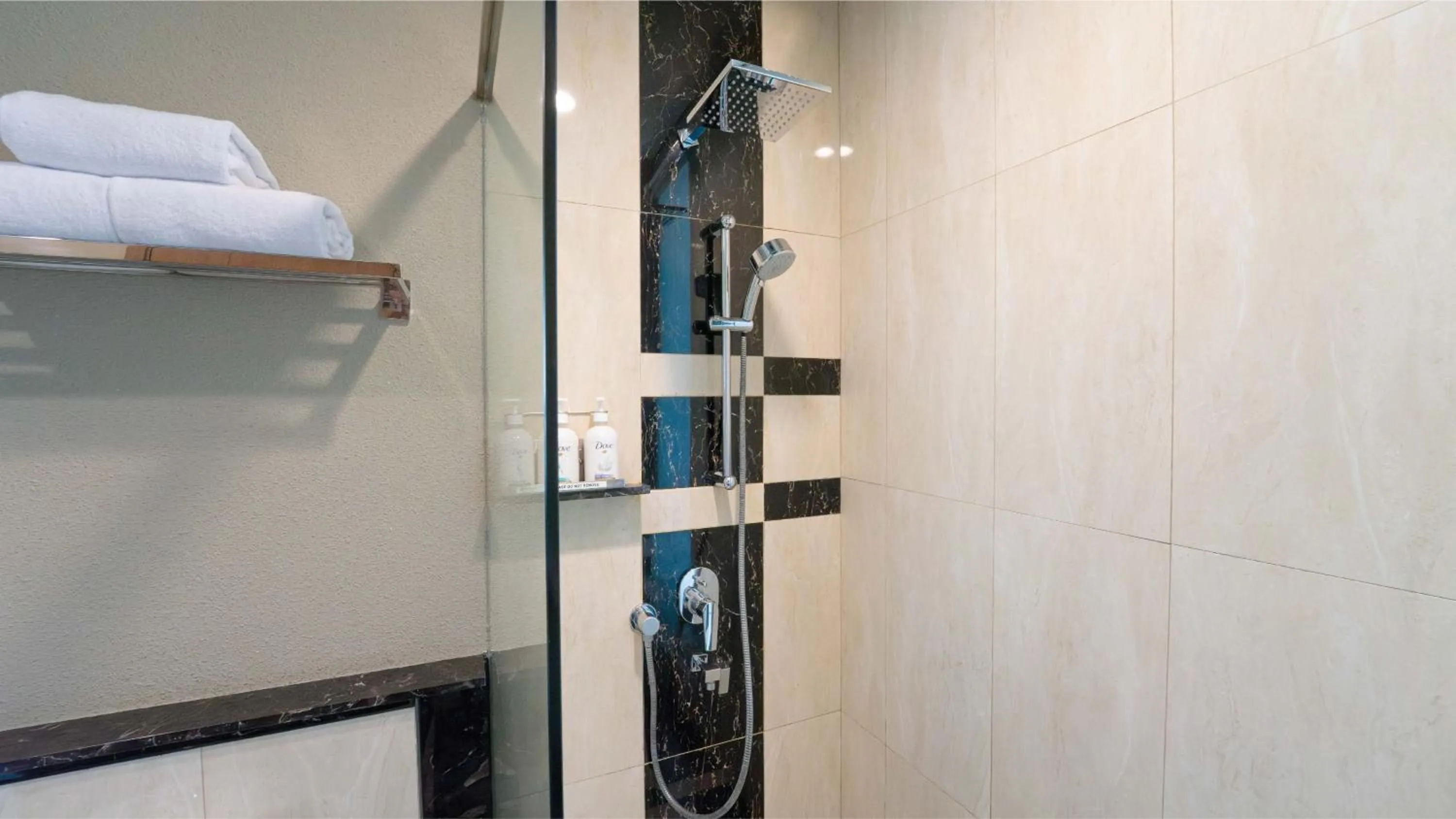 Bathroom in Holiday Inn Cikarang Jababeka by IHG