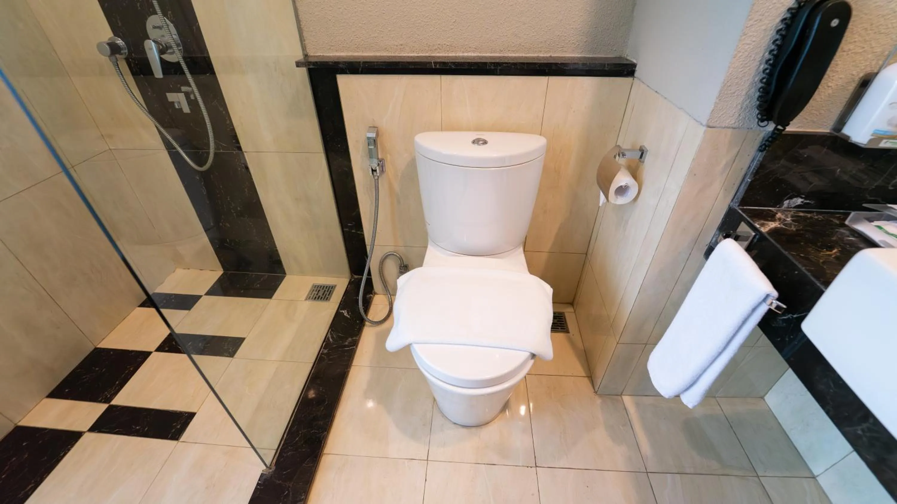 Toilet in Holiday Inn Cikarang Jababeka by IHG