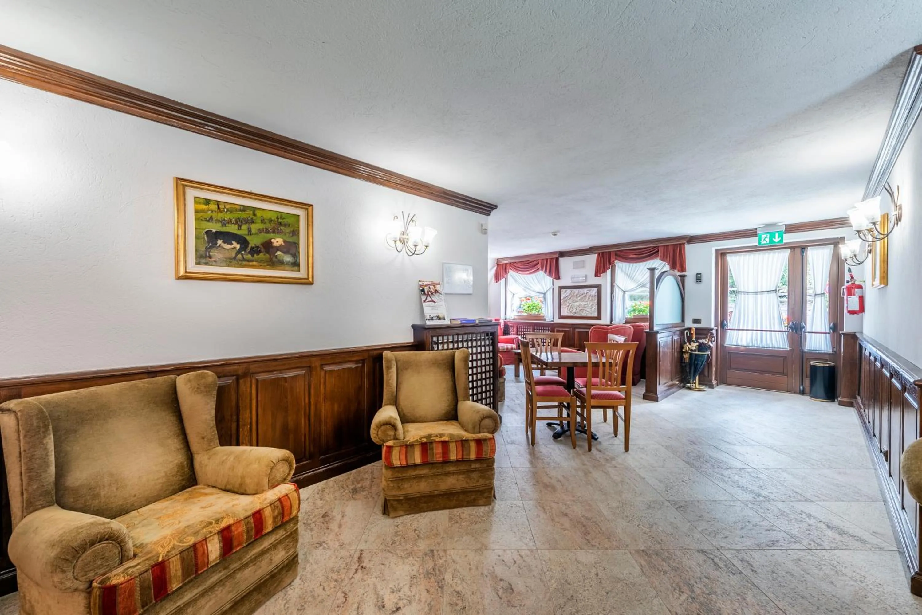 Property building in Hotel L' Aiglon